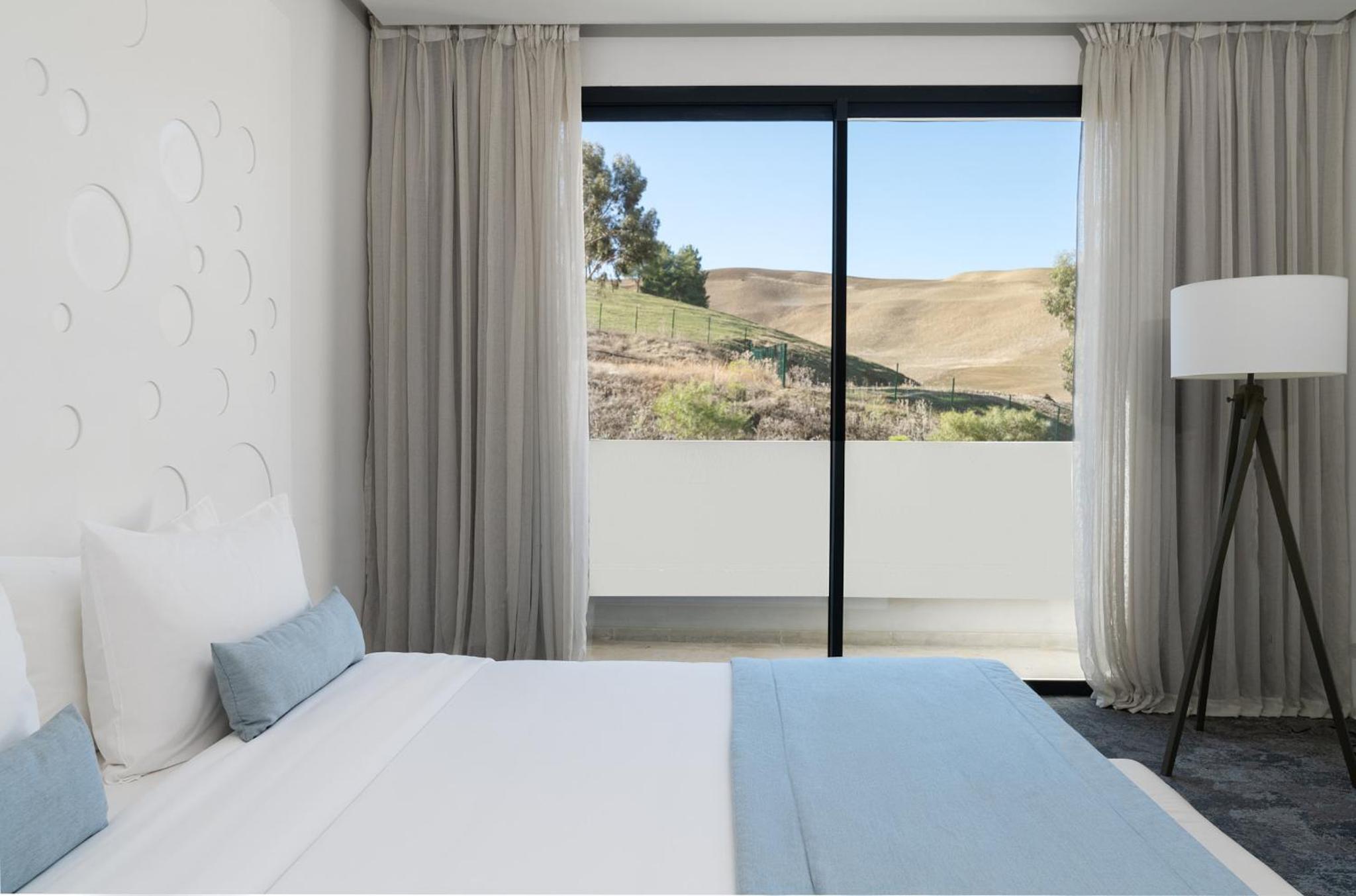 Suite with Terrace - Photo 3
