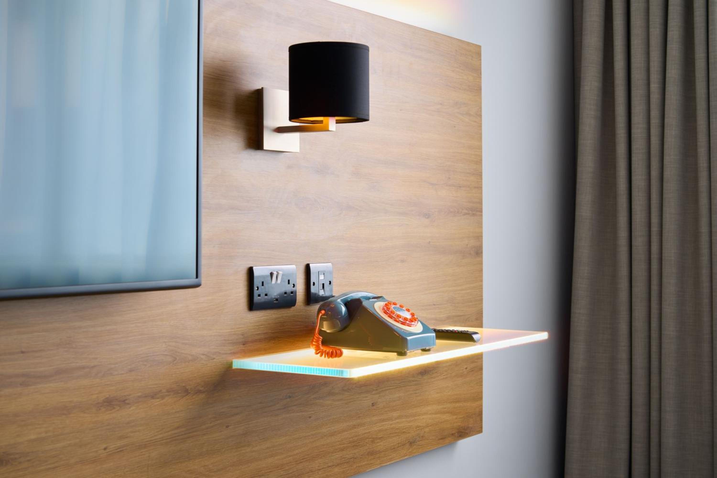 Moxy Sleeper Queen&Single, Guest room, 1 Queen