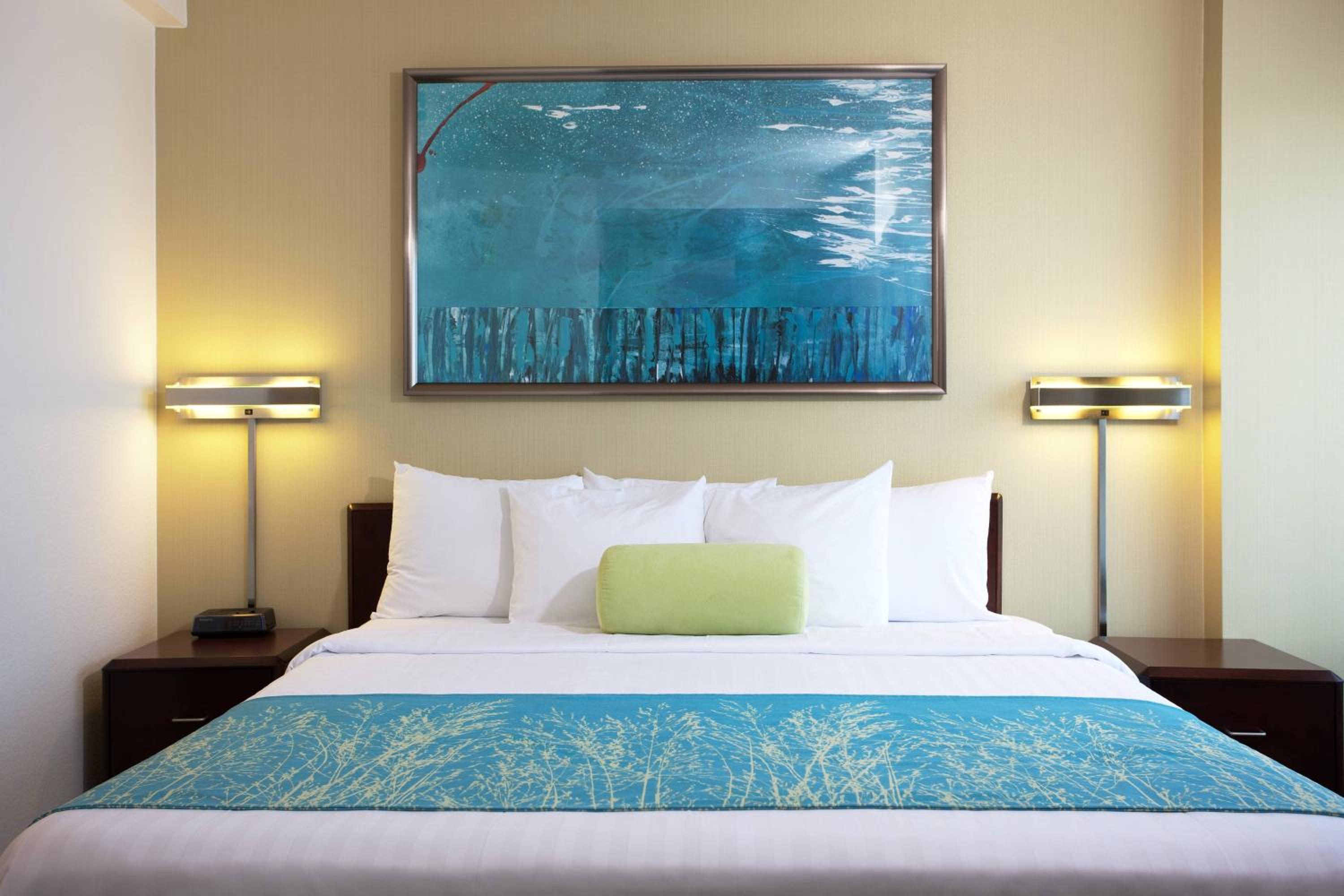 King Suite with Sofa Bed - Photo 2