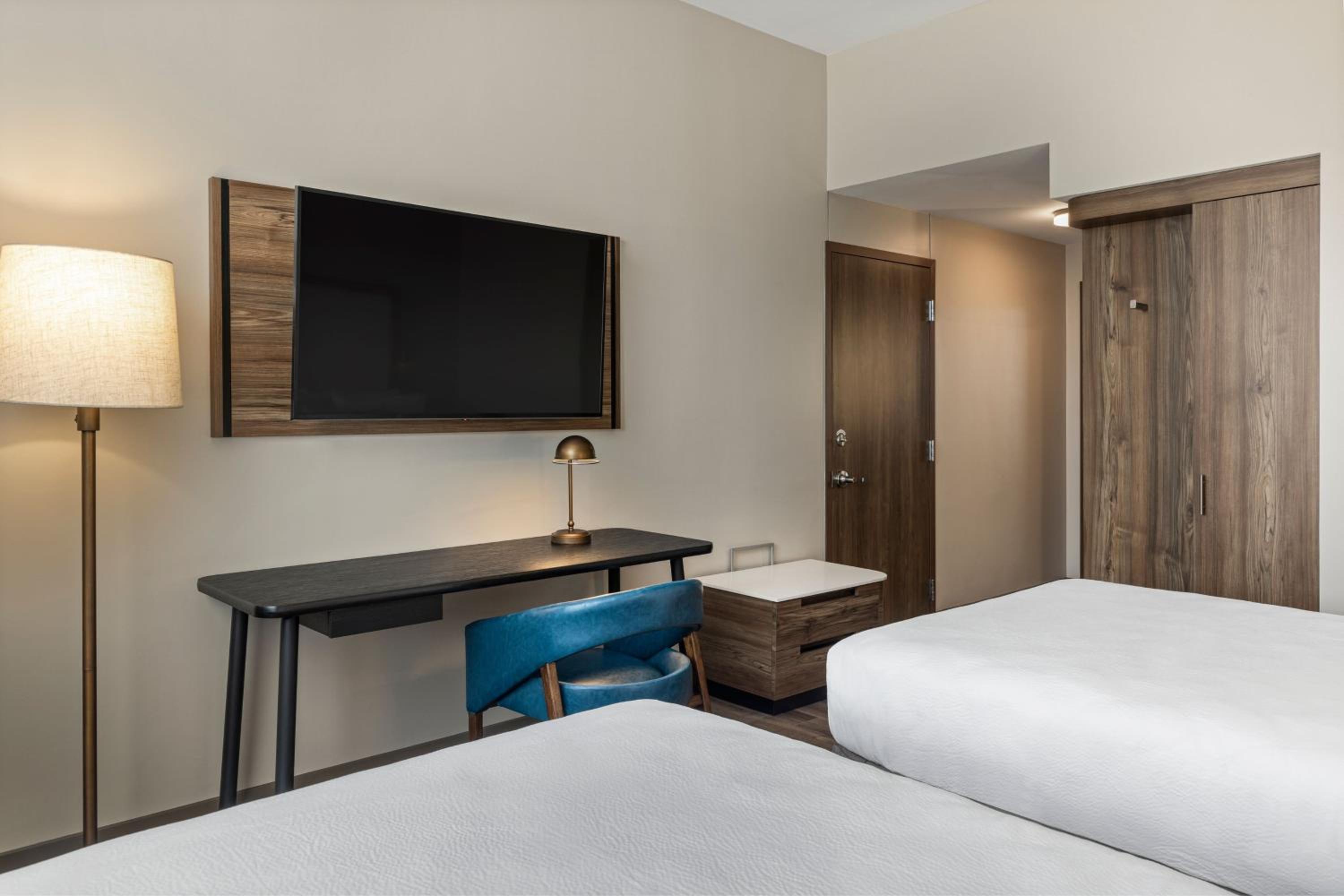 Double Room with Two Double Beds photo 3