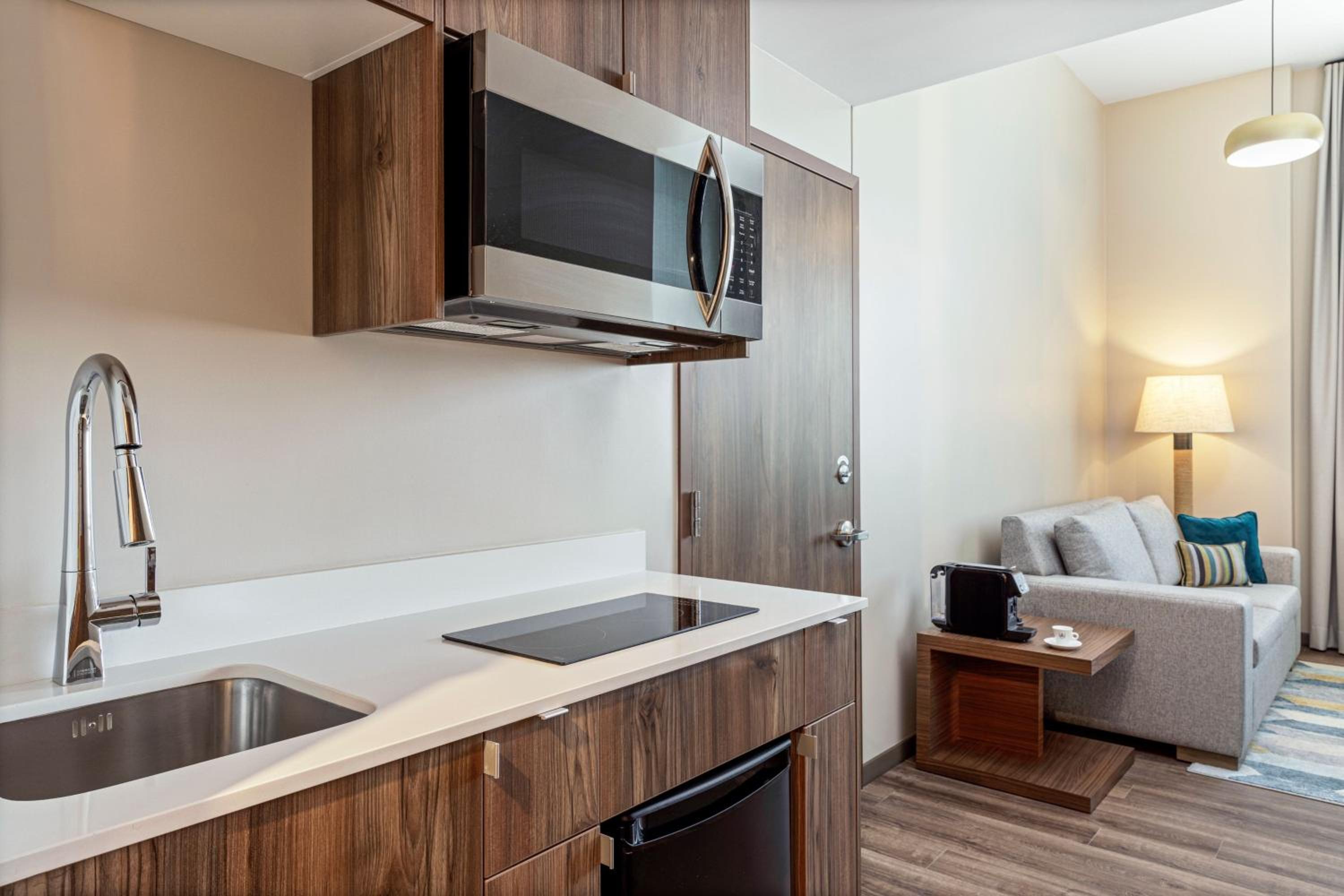 Queen Suite photo 2