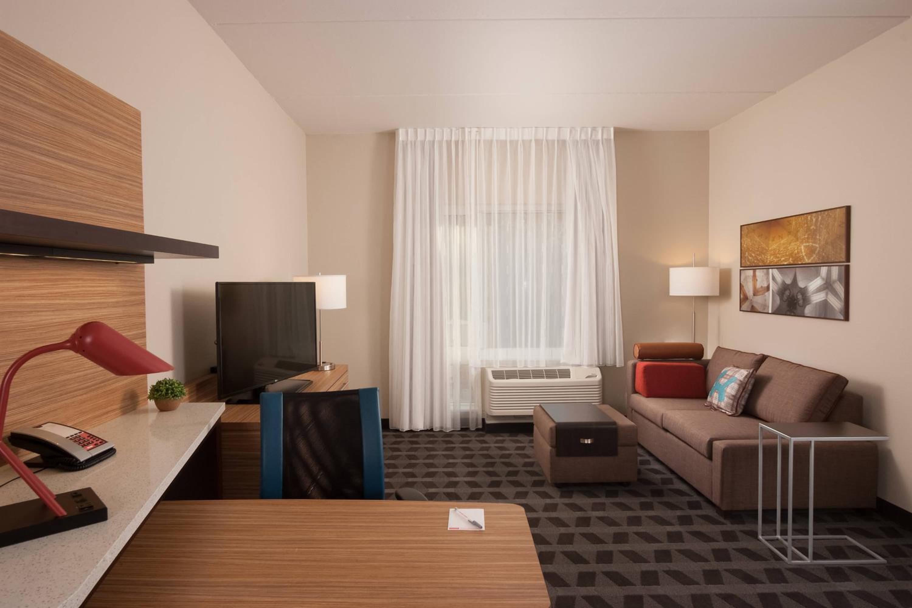 One-Bedroom Suite photo 1