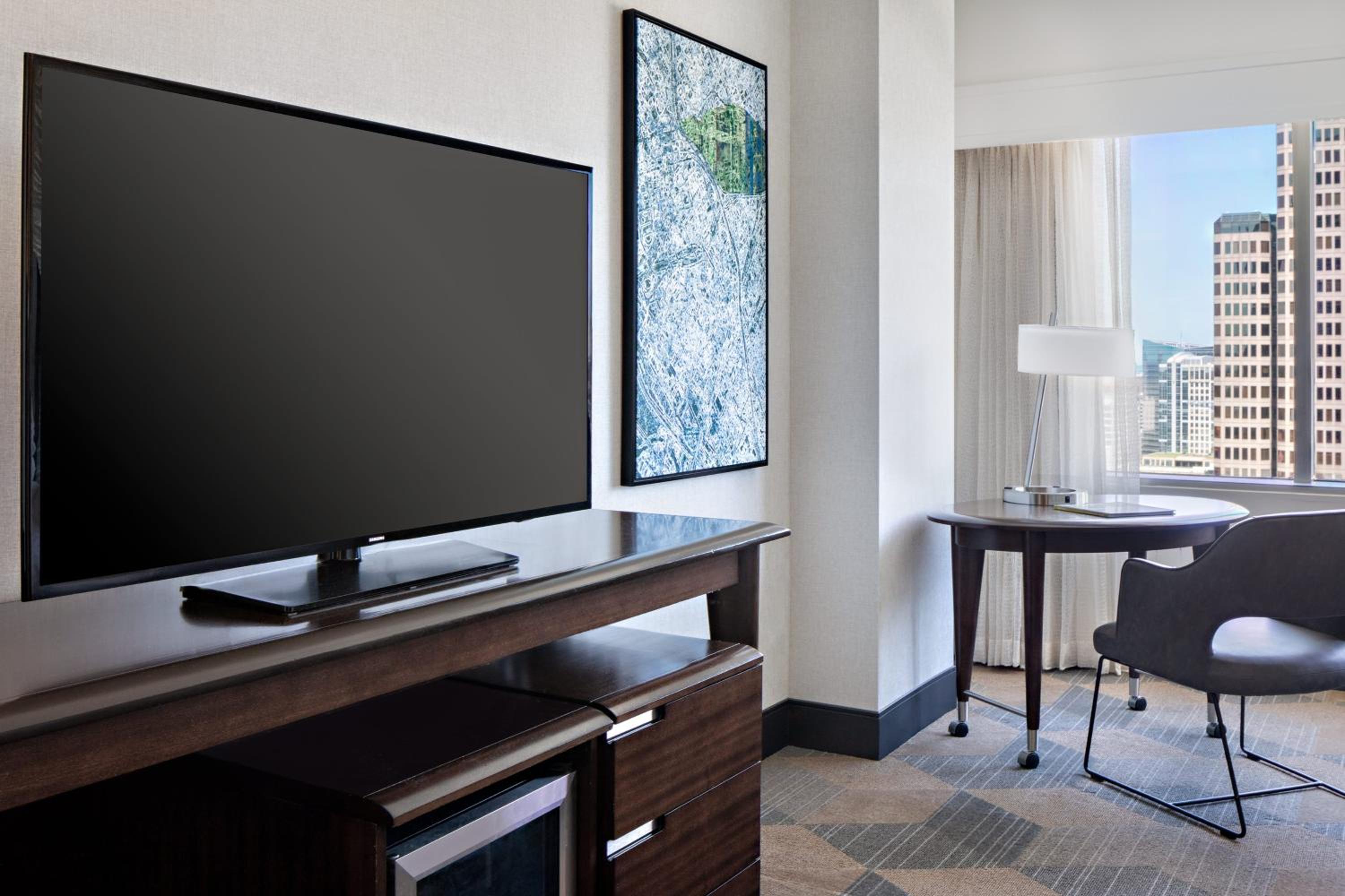 Guest Room, 1 King - Photo 4