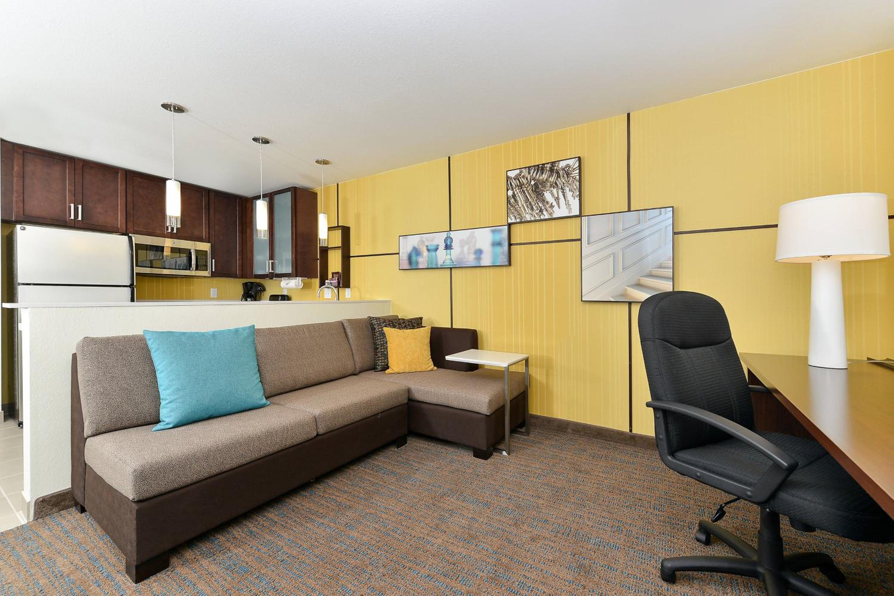 King Studio with Sofa Bed