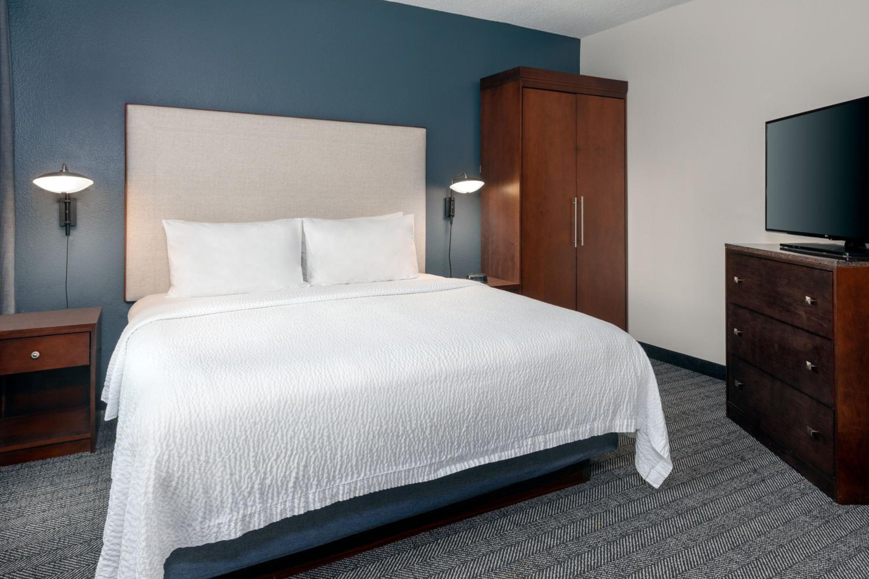 One-Bedroom King Suite with Sofa Bed