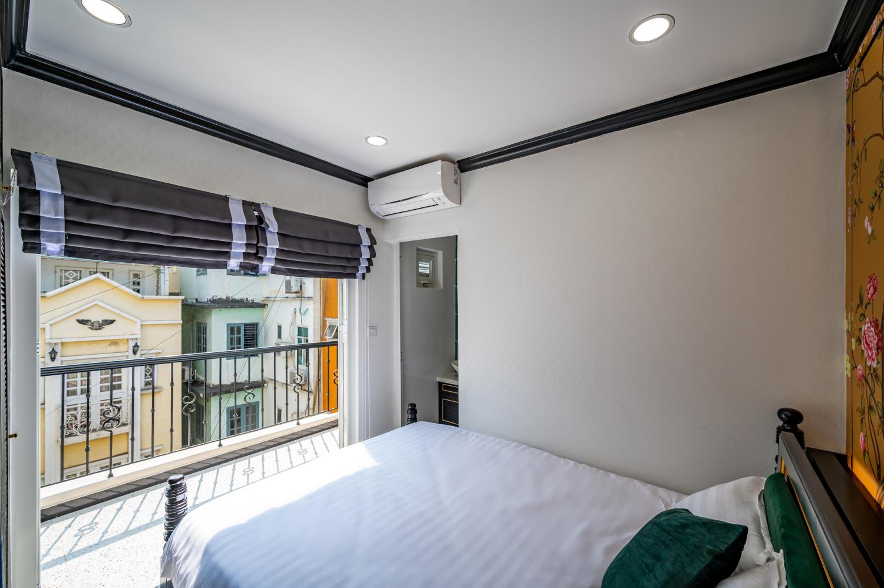 Single Room with Balcony