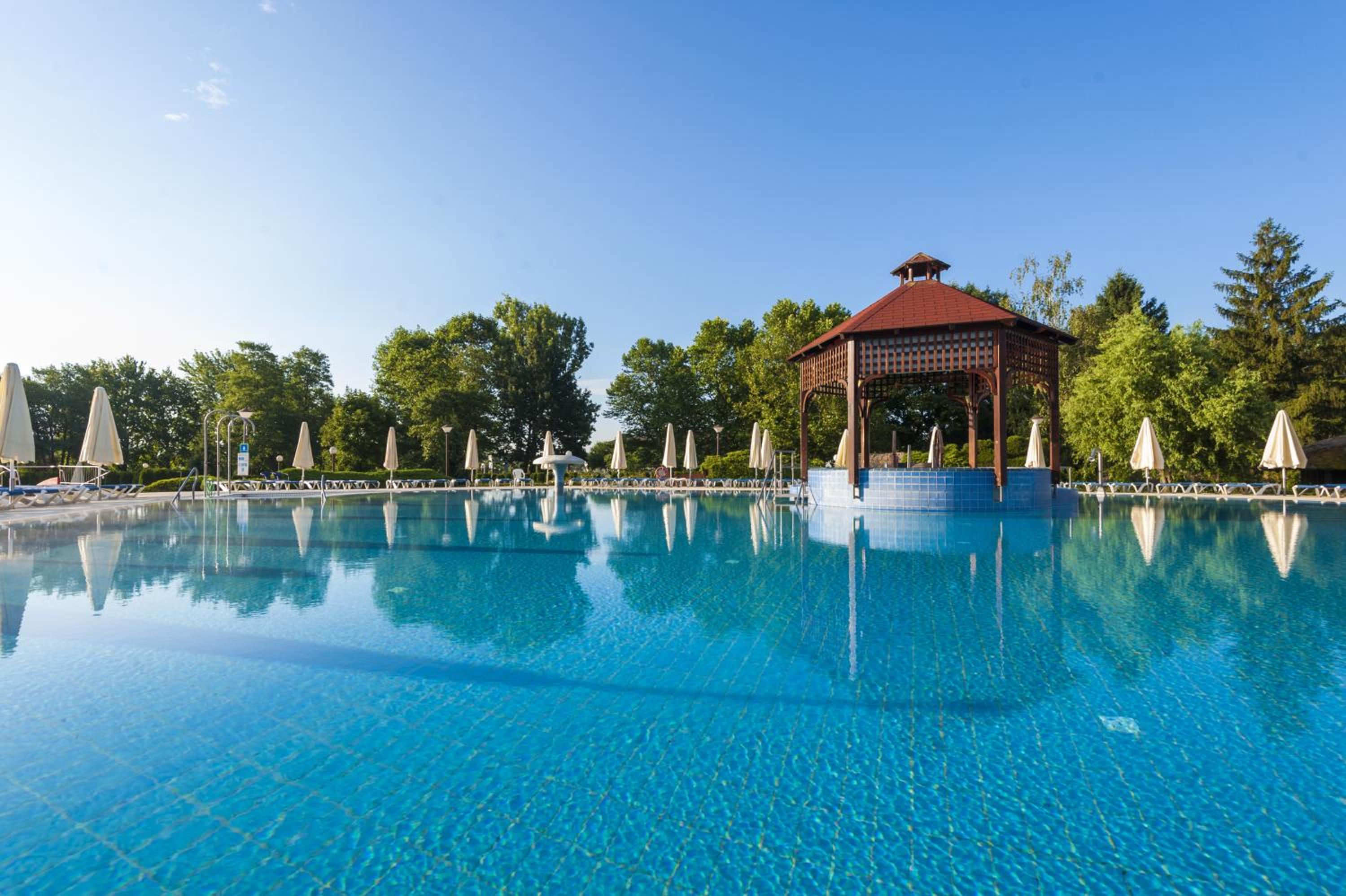 Special Offer - Economy Double Room with Leisure Escapes Package photo 3