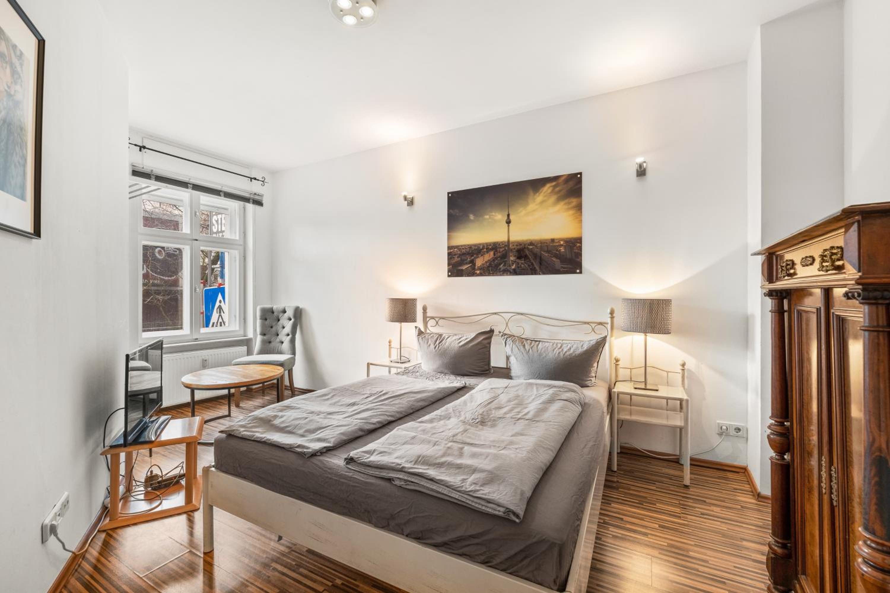 Apartment photo 1
