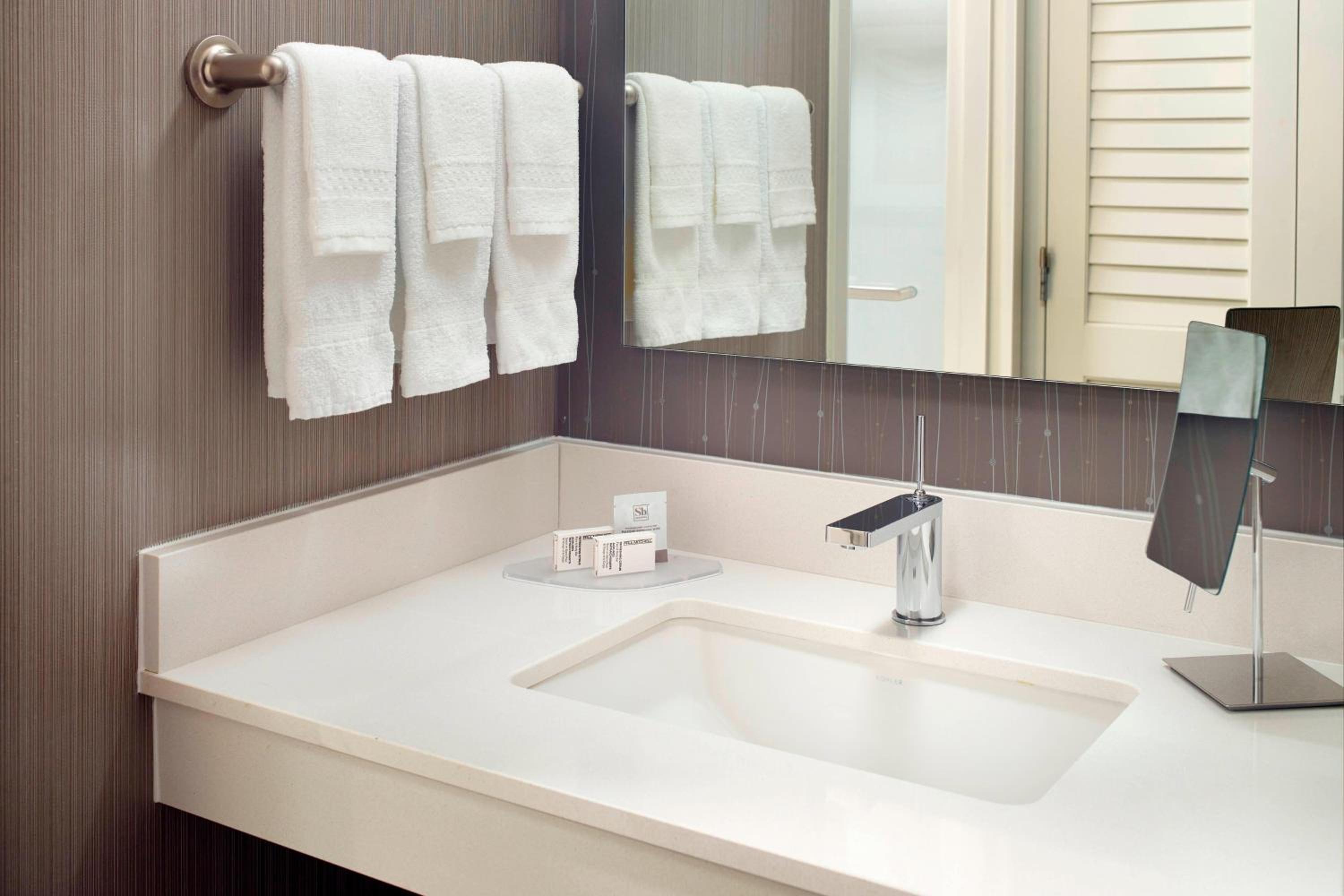 Courtyard by Marriott Raleigh Cary, Foto 2