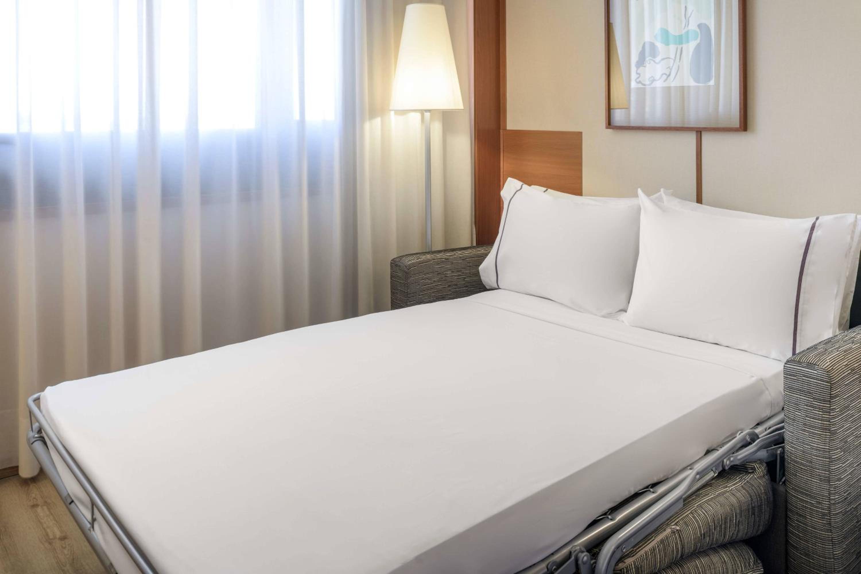 Superior King Room with Sofa Bed