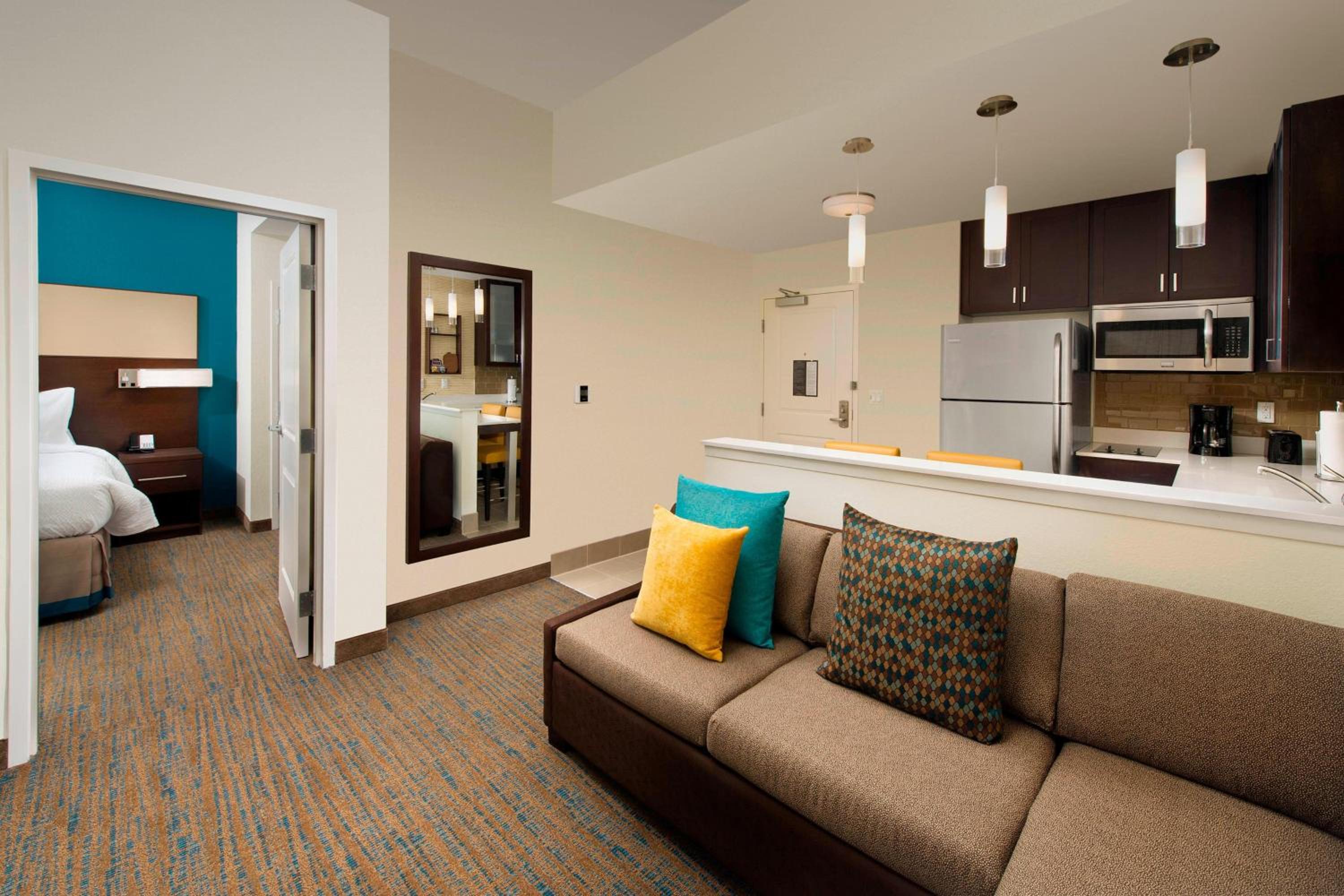 One-Bedroom King Suite