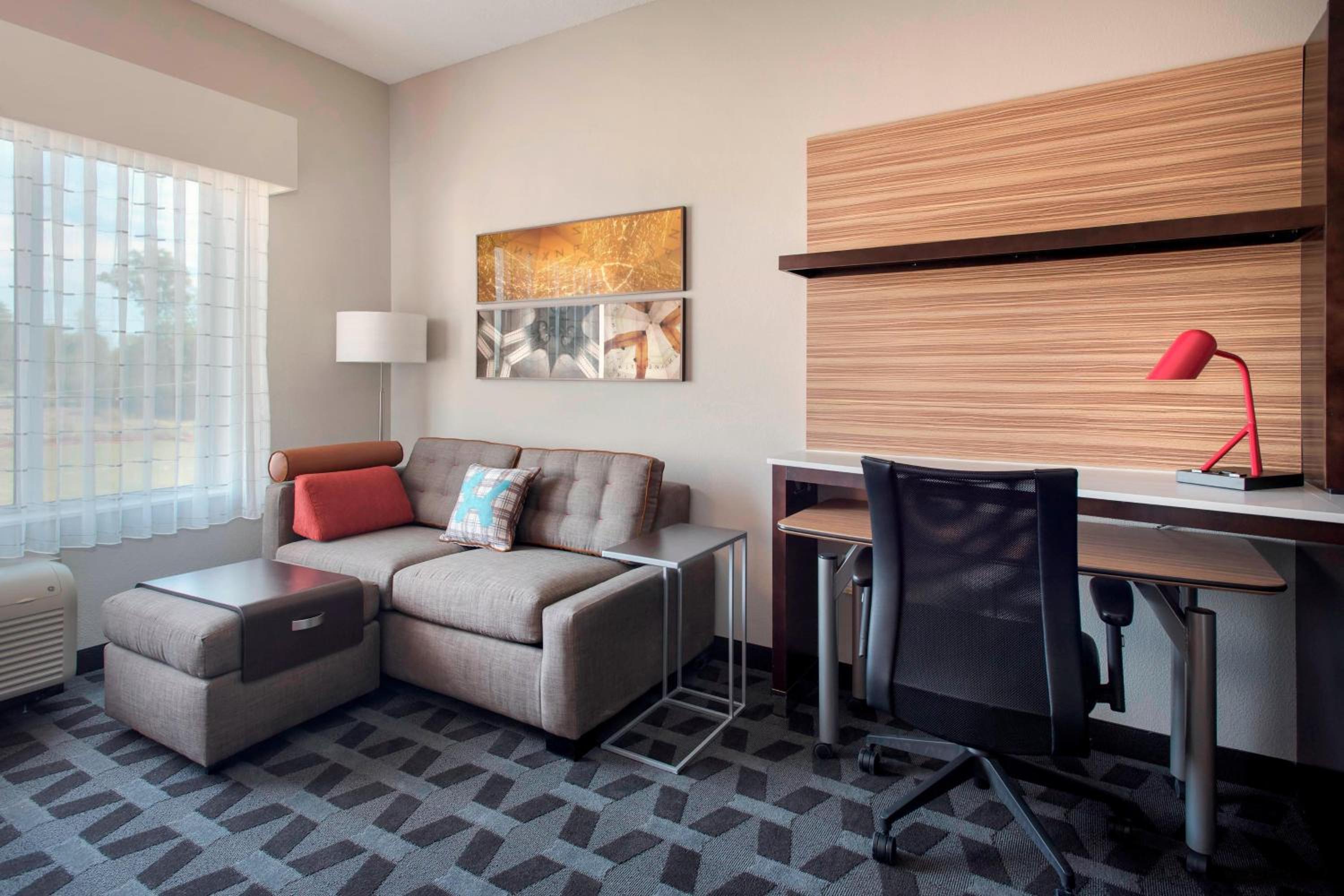 King Studio with Sofa Bed
