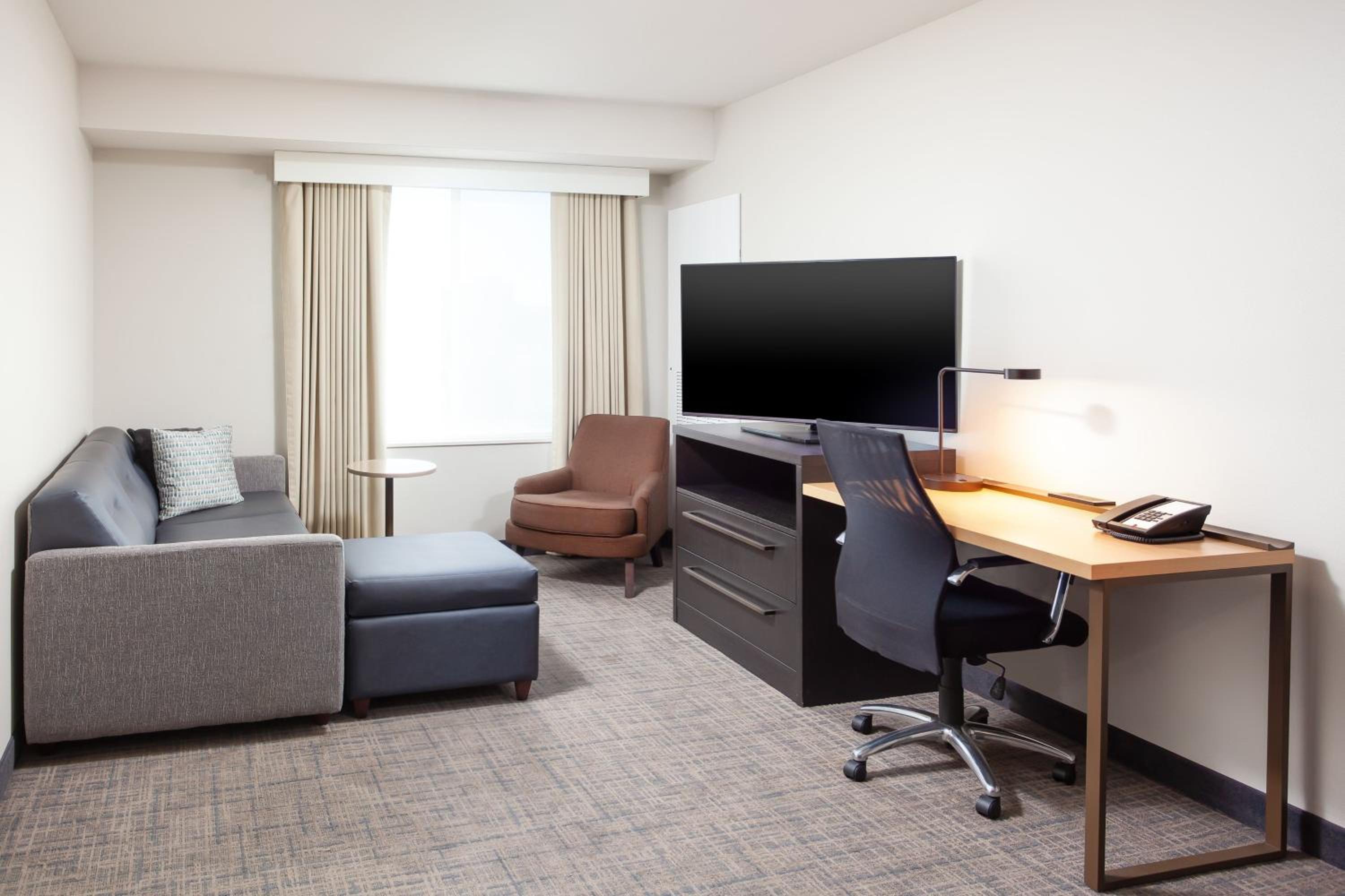 Two-Bedroom Suite - Hearing Accessible photo 2