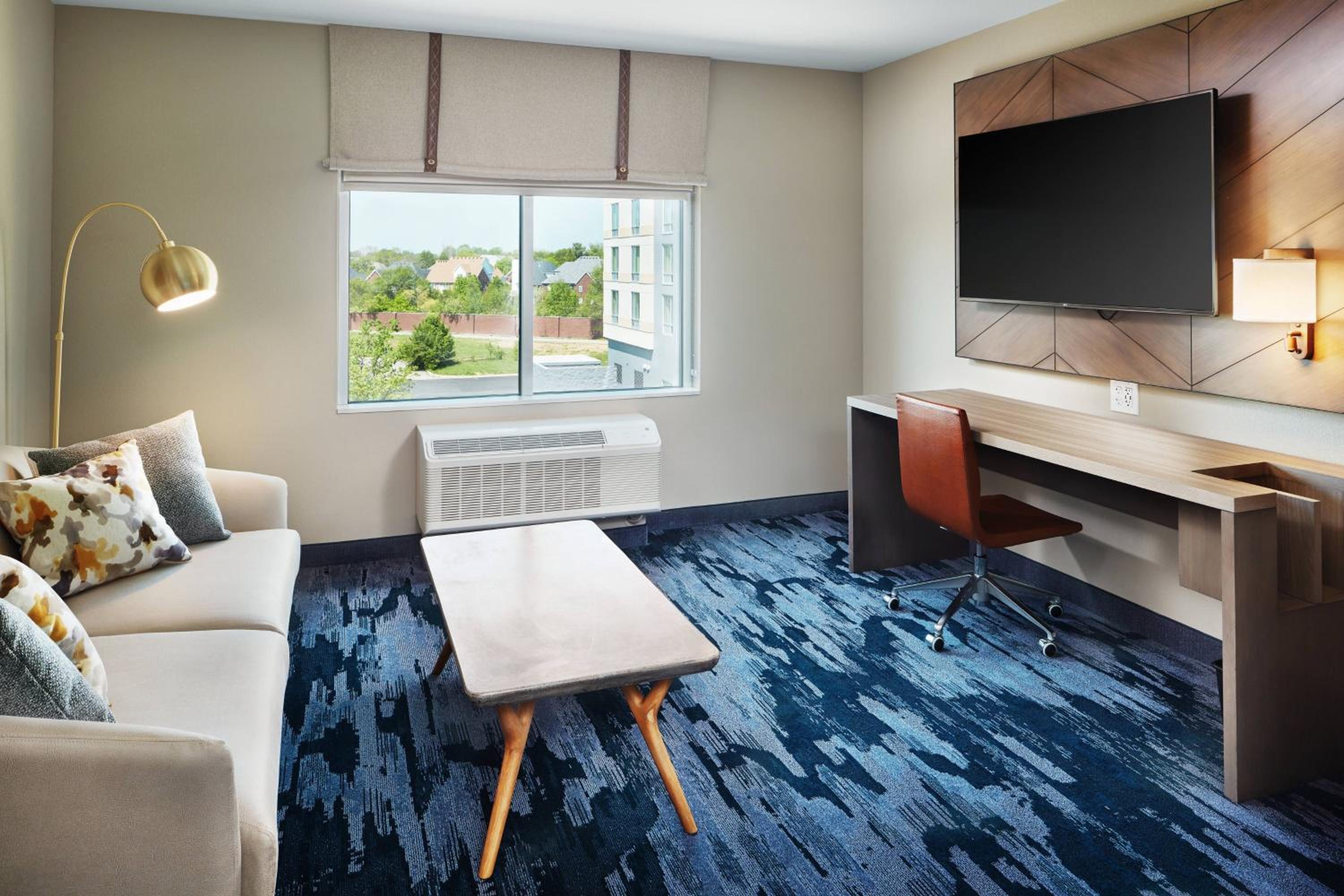 Executive King Suite with Sofa Bed photo 1
