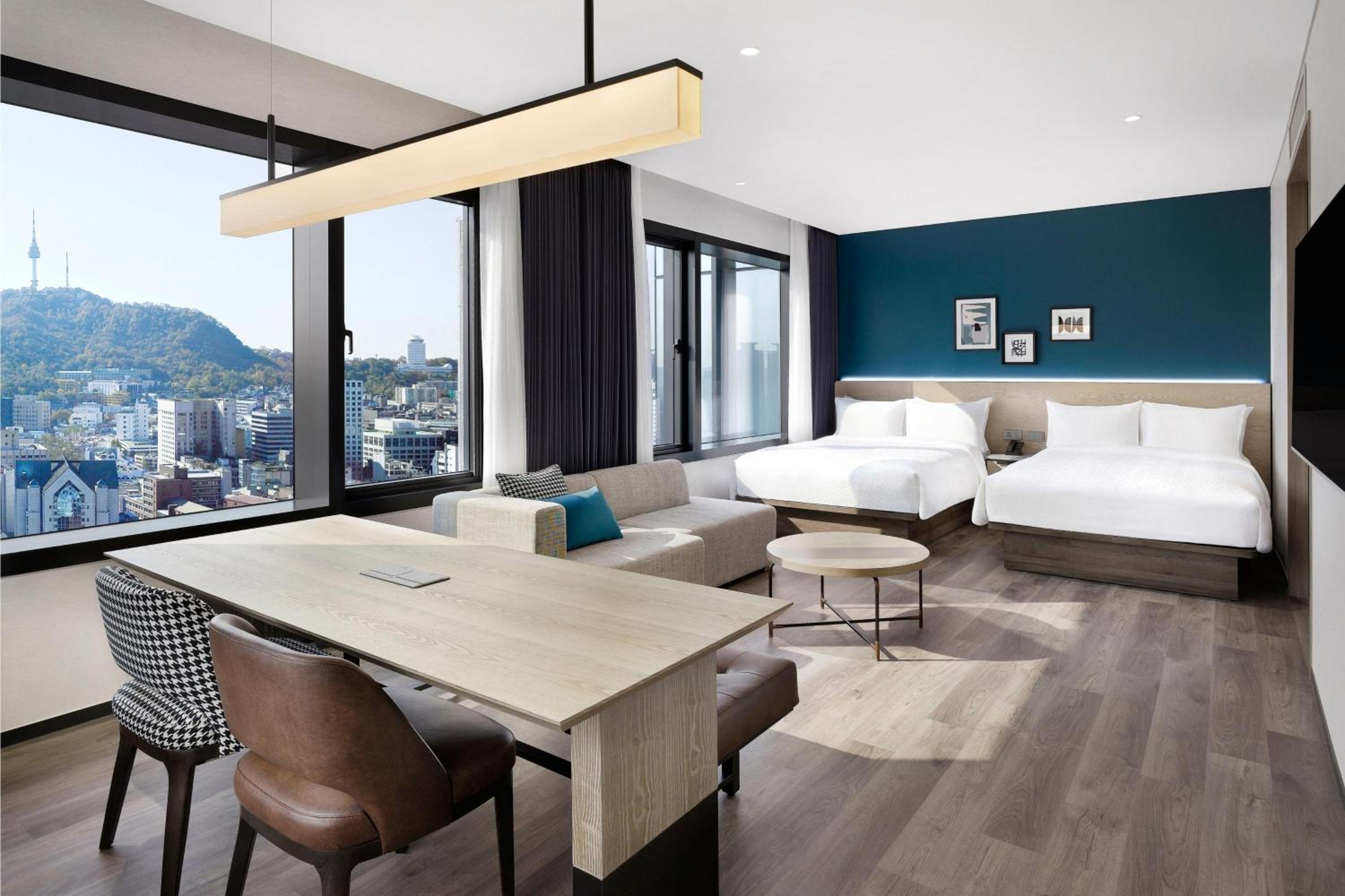 Premier Double Guest Room with 2 queen Beds - City View