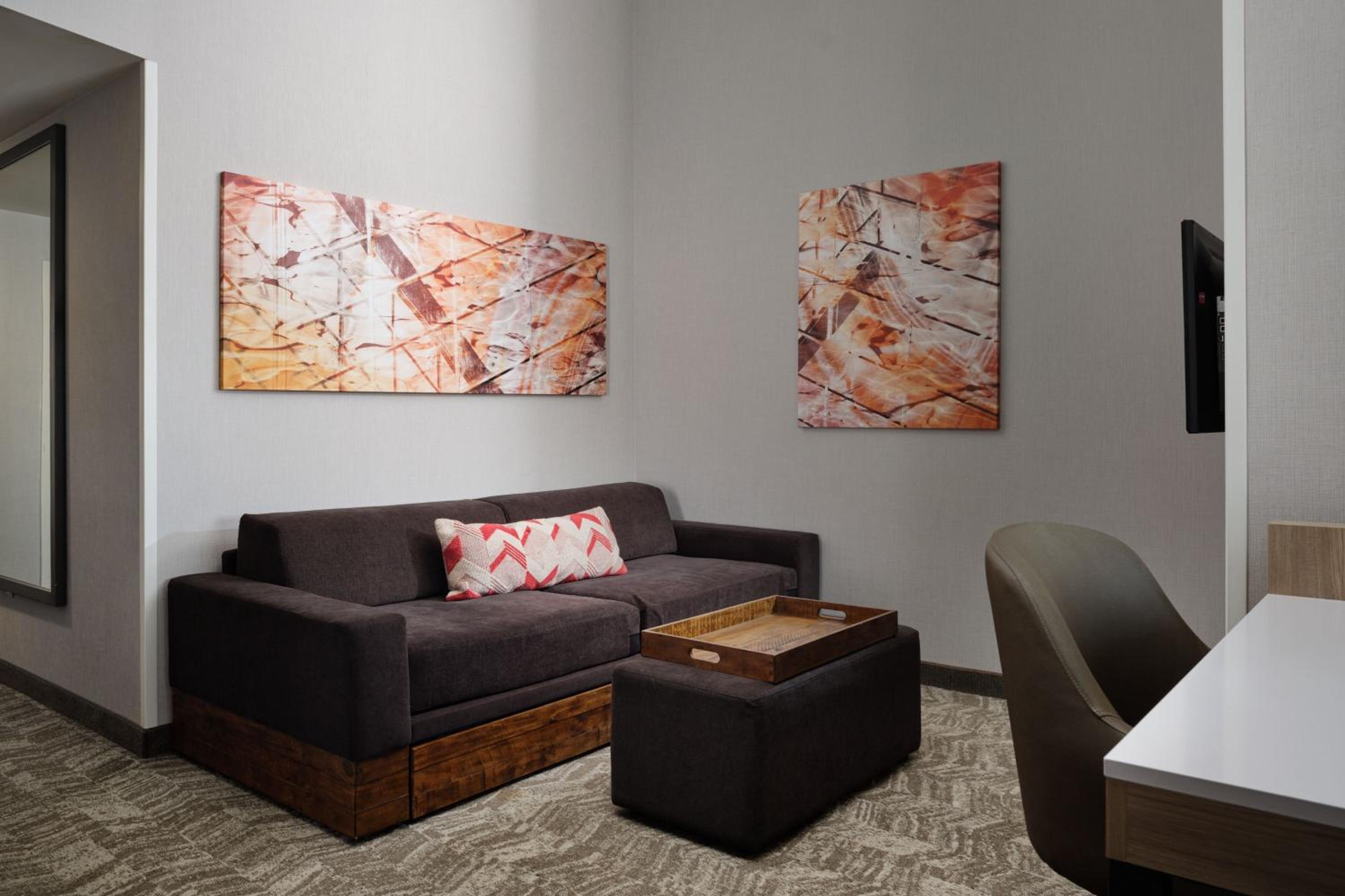 King Studio with Sofa Bed - Photo 4