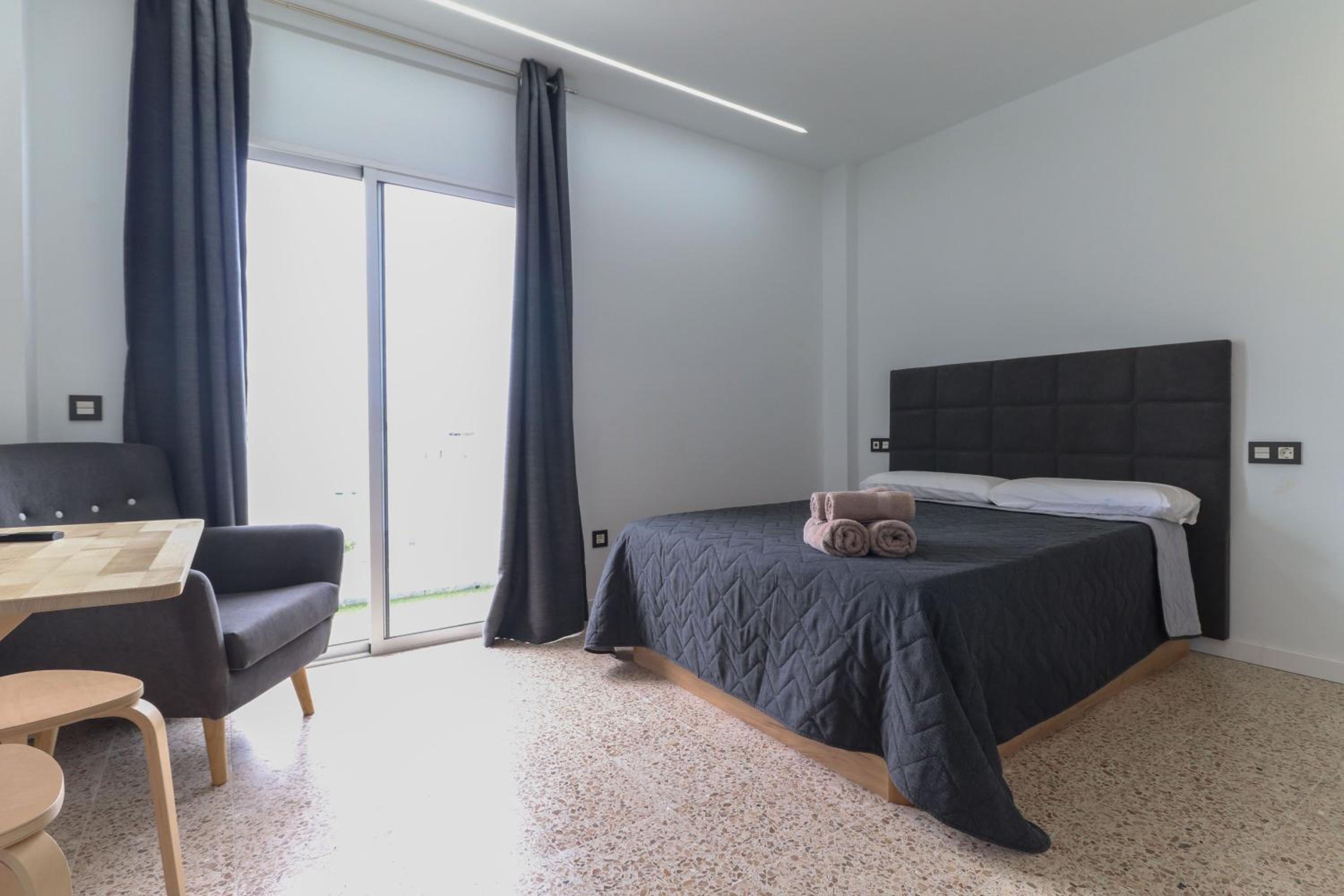 Apartamento con Balcón