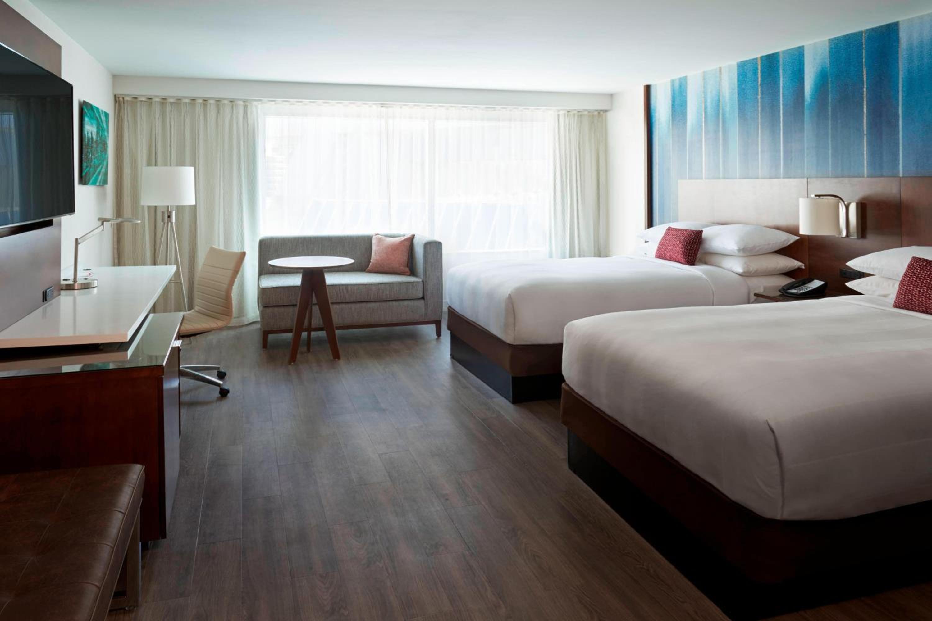 Concierge level, Guest room, 2 Double, City view