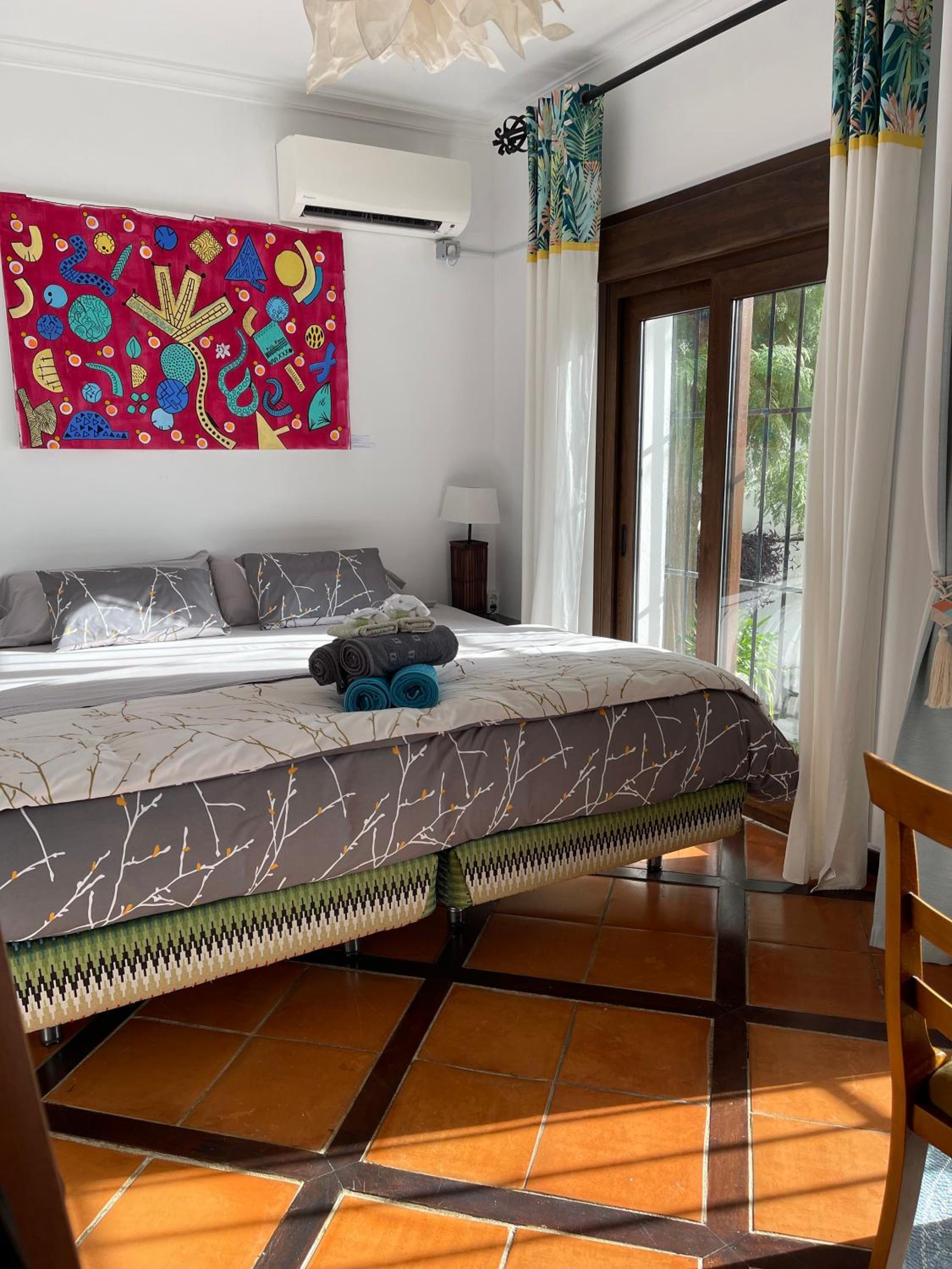 Habitación King con vista a la piscina