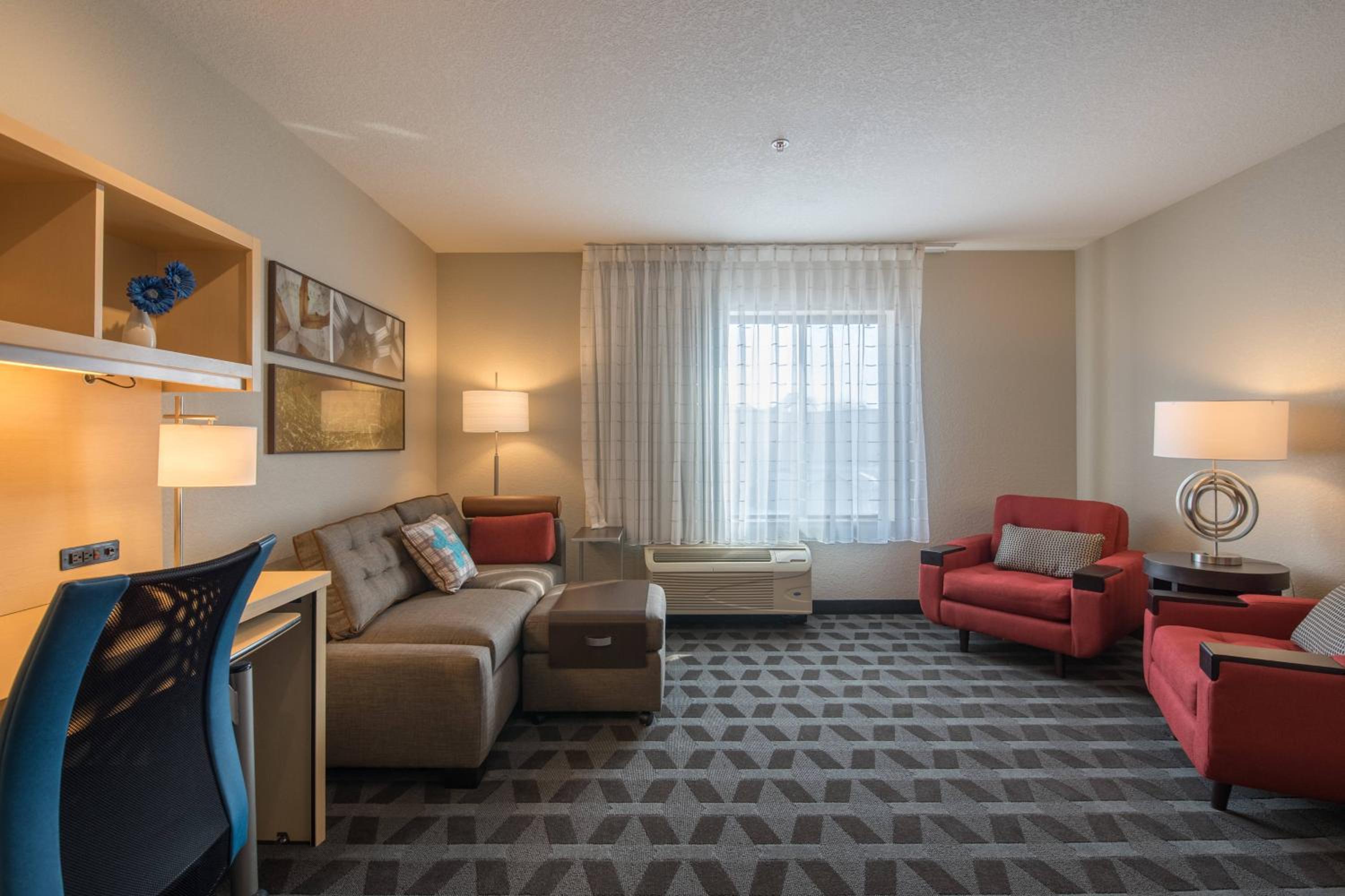 One-Bedroom King Suite with Sofa Bed - Photo 1