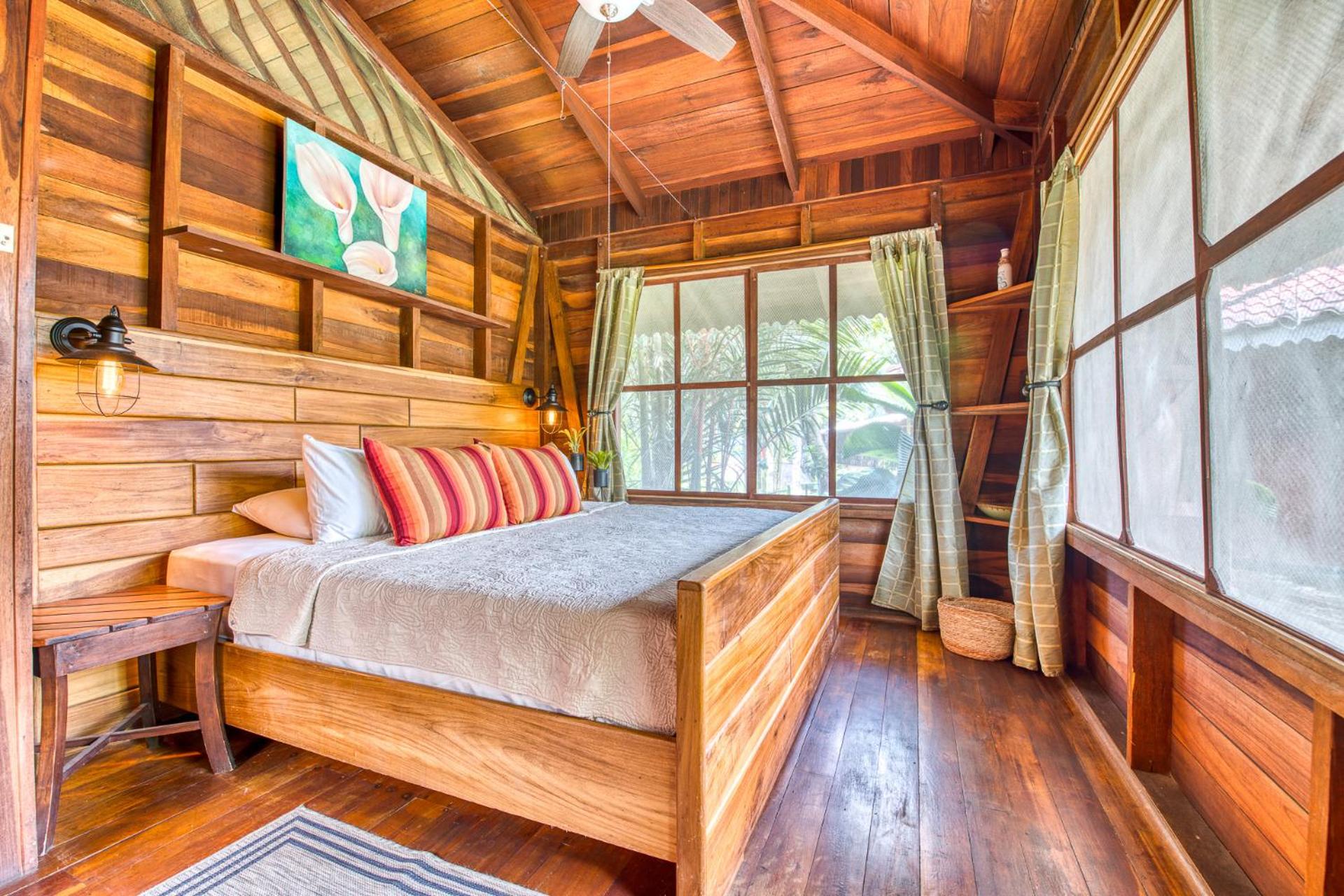 Tree House Apartment