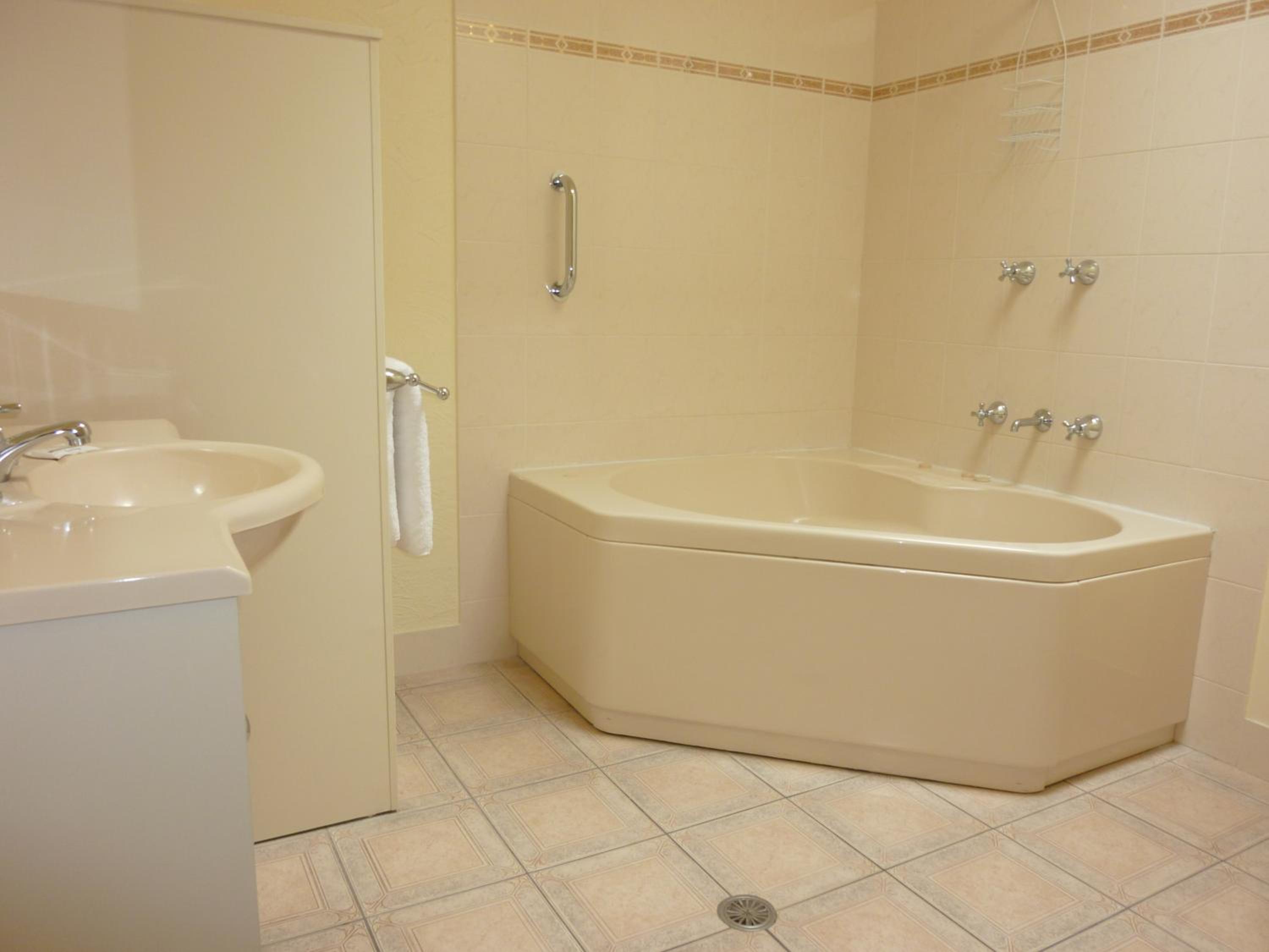 Two-Bedroom Apartment Two Bathroom photo 2