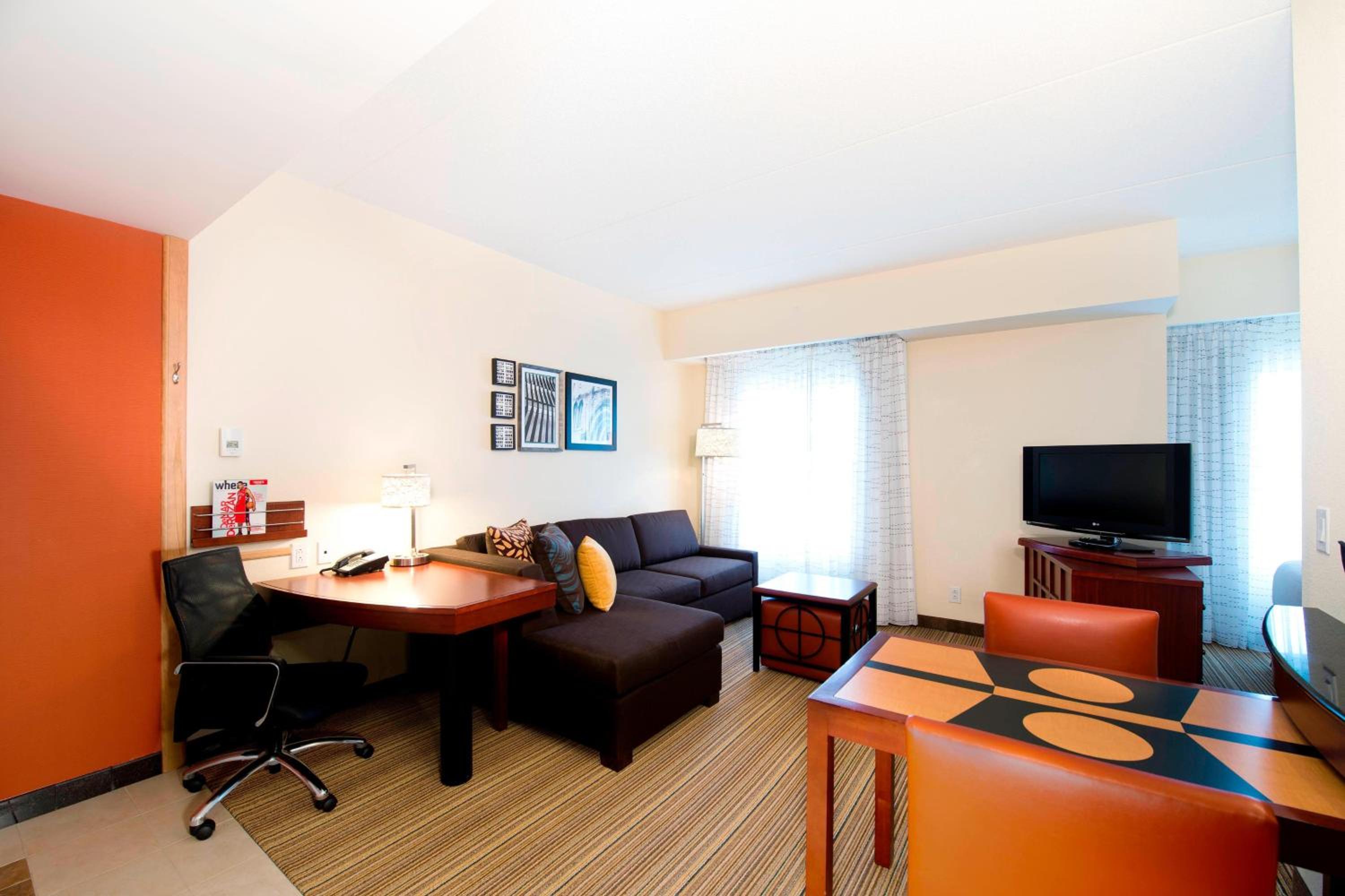 King Studio with Sofa Bed