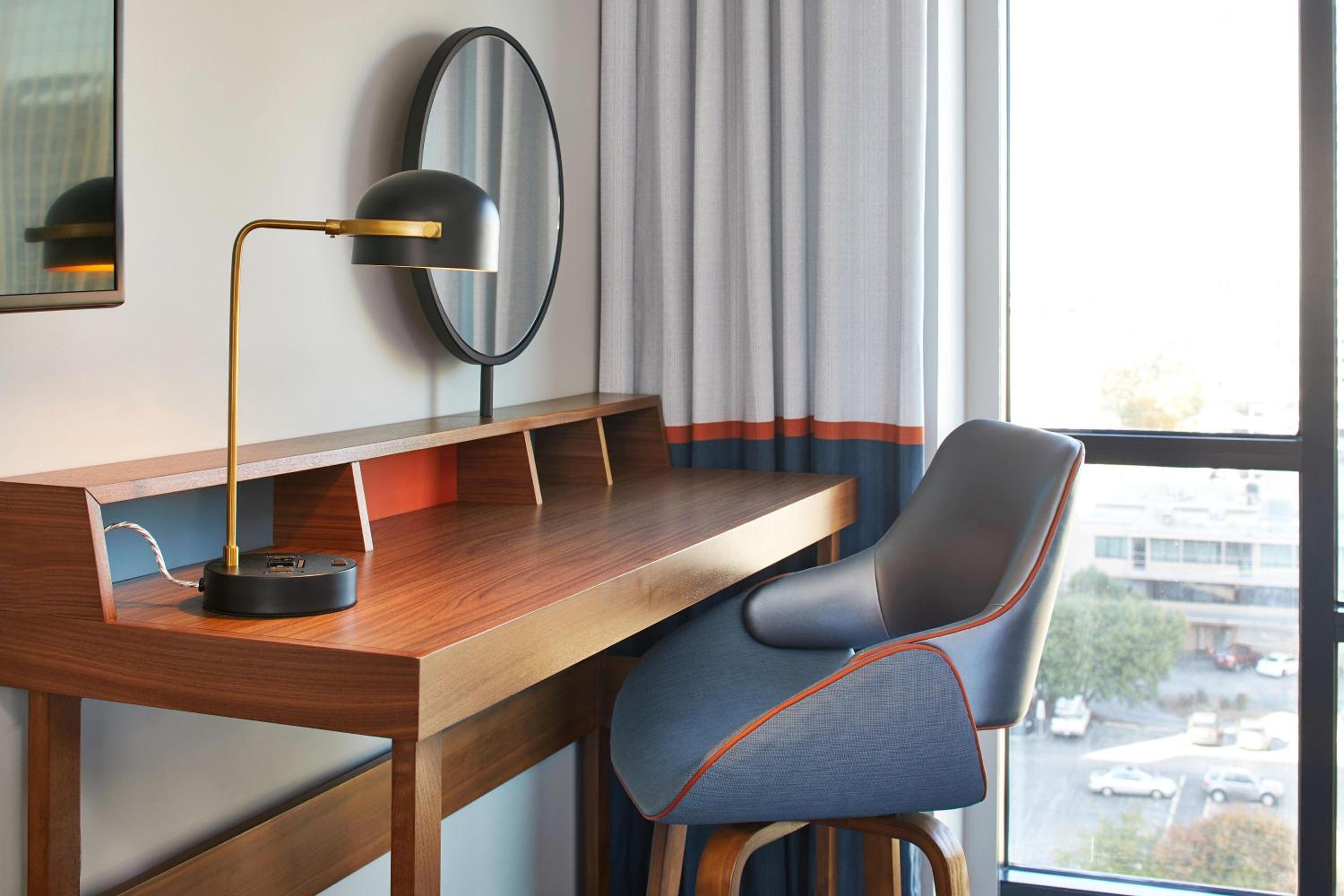 Guest room, 1 Queen - Photo 7
