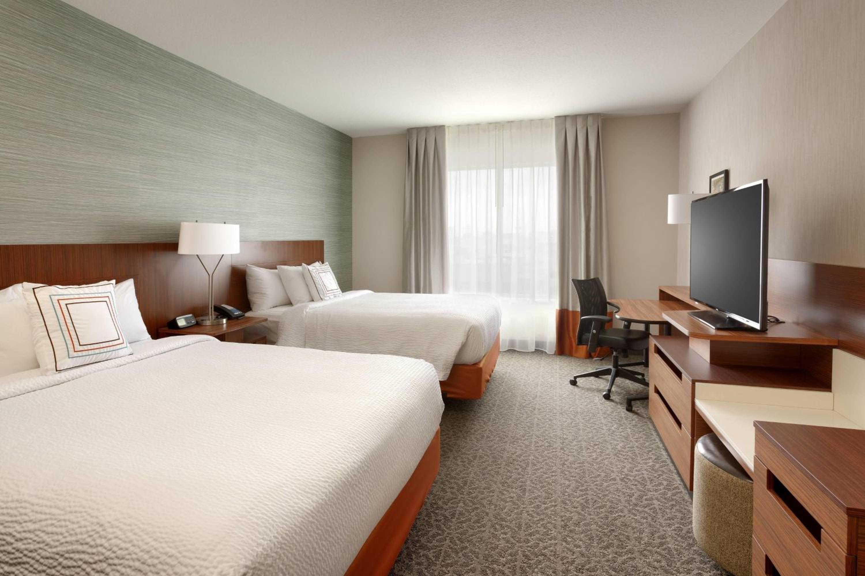 Double Queen Room