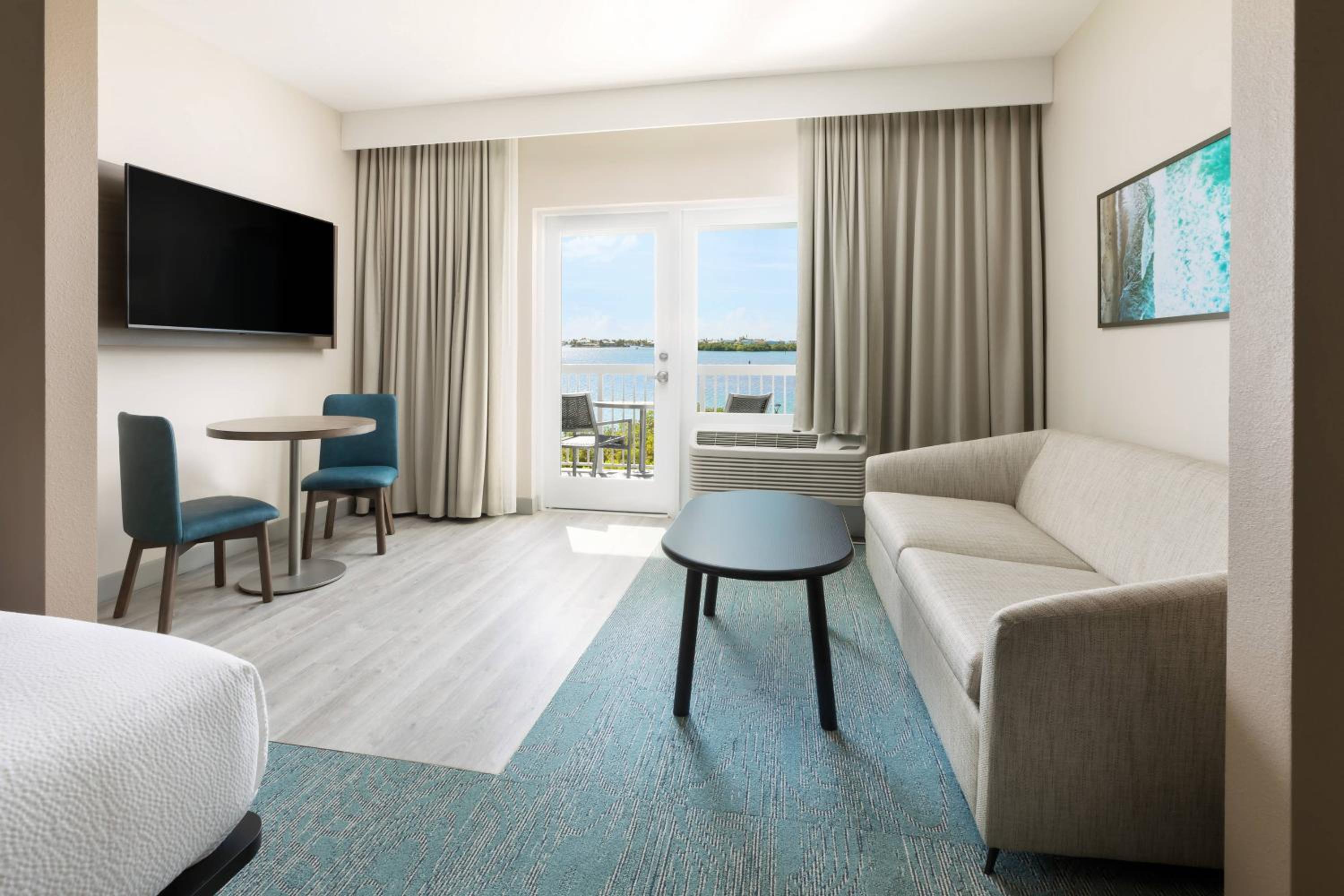 Suite, 1 King, Sofa bed, Intracoastal view, Balcony