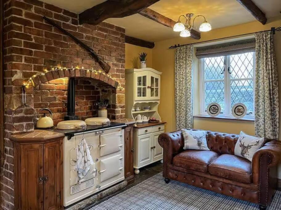 Three-Bedroom House photo 2