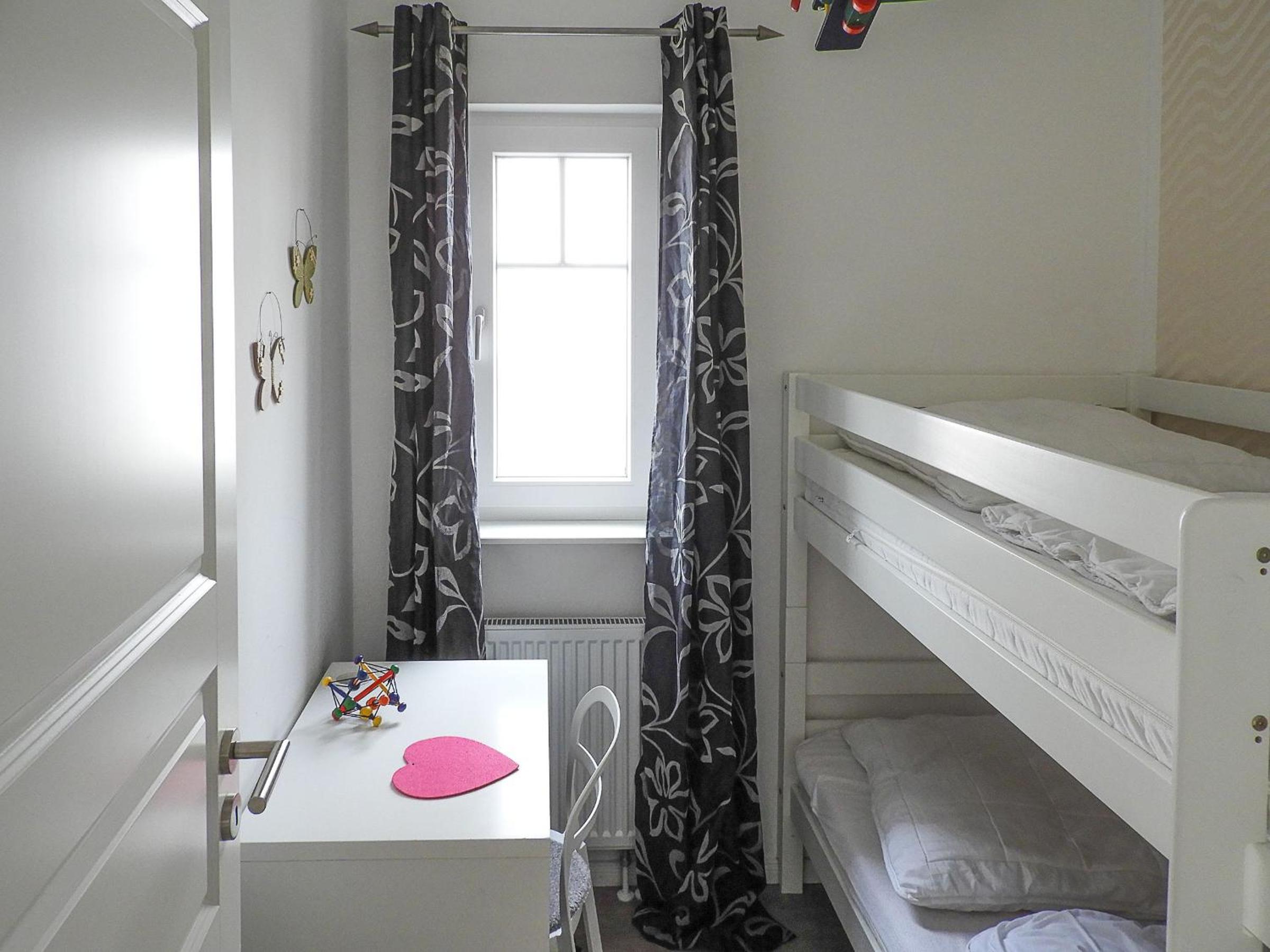 Two-Bedroom Apartment with Terrace photo 2