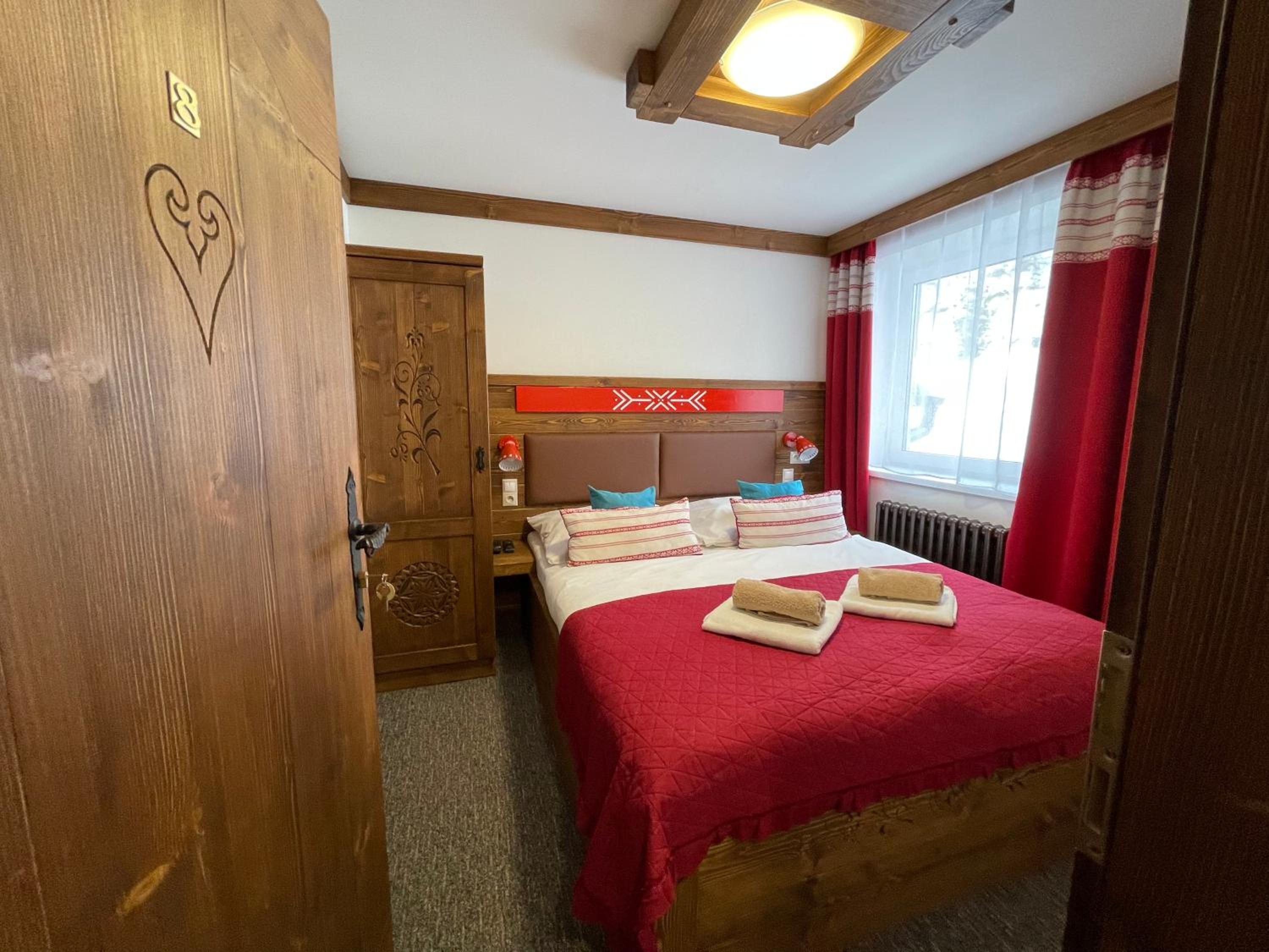 Small Double Room photo 1
