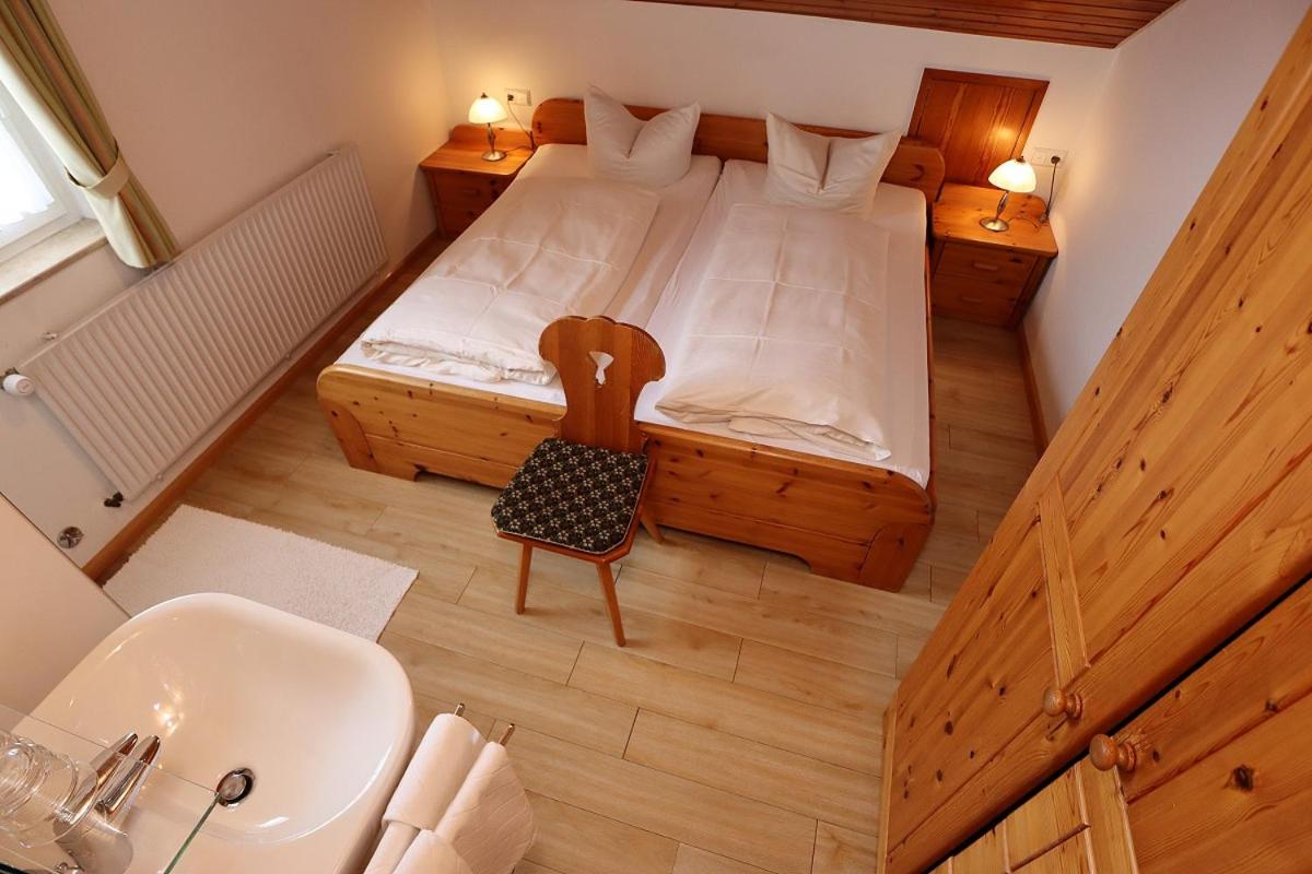 Family Room with Private Bathroom photo 1