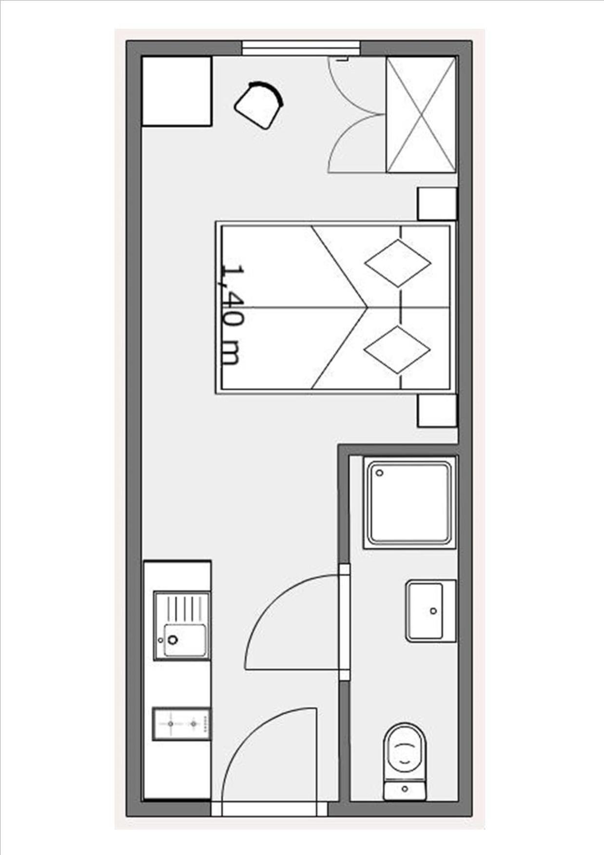 One-Bedroom Apartment with Shower photo 2