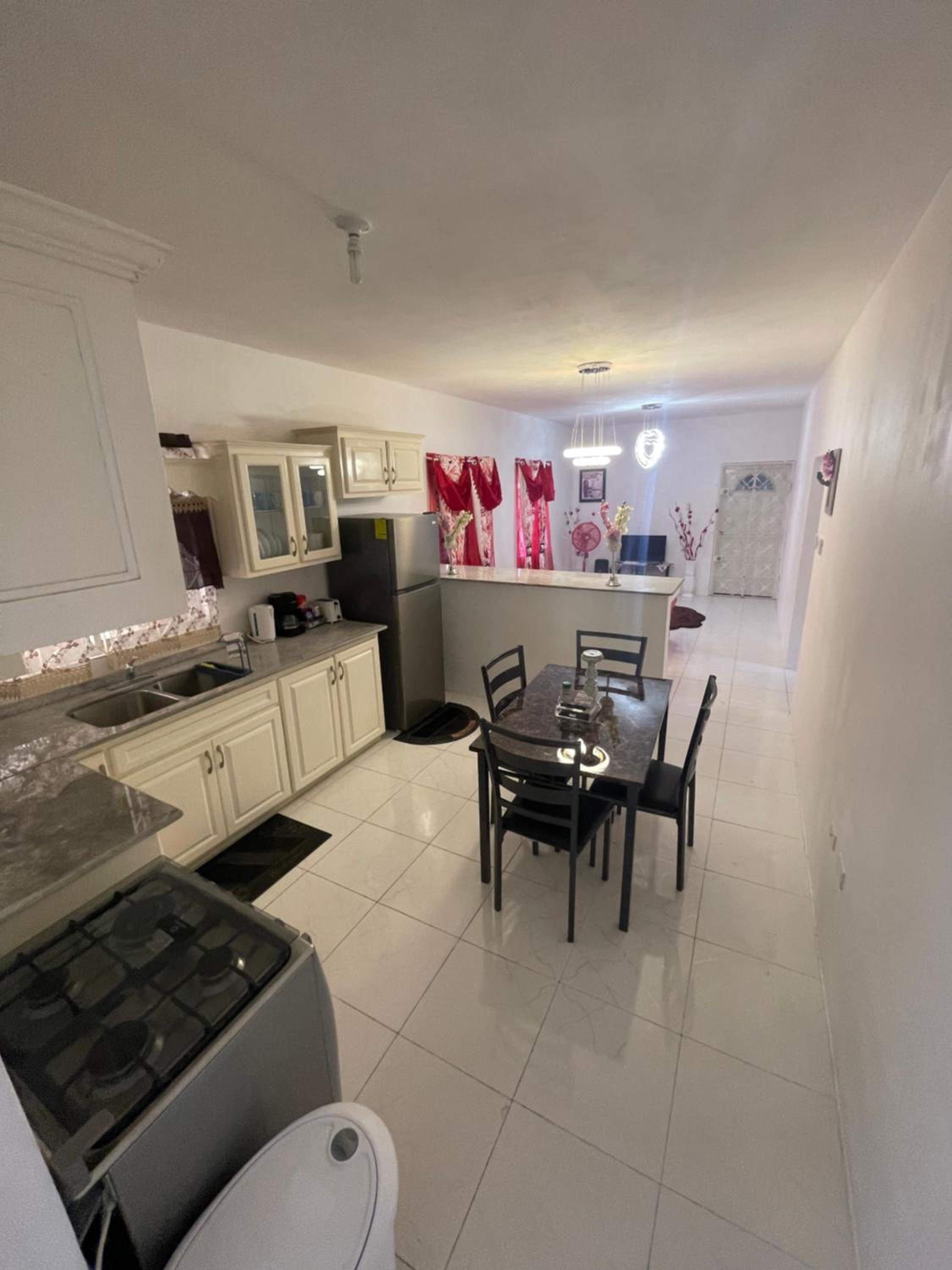 Two-Bedroom House photo 3