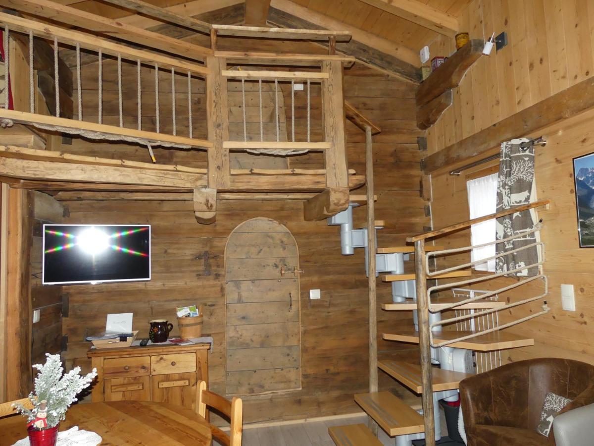 Chalet (4 Adults)