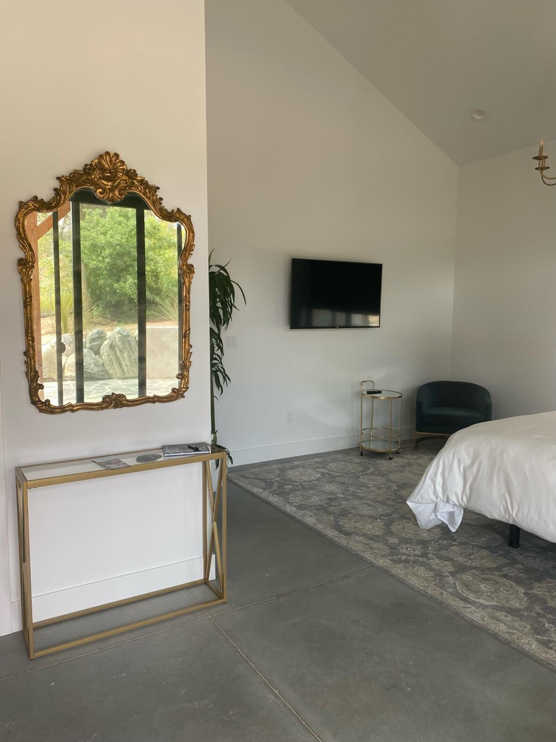 King Room with Garden View photo 3