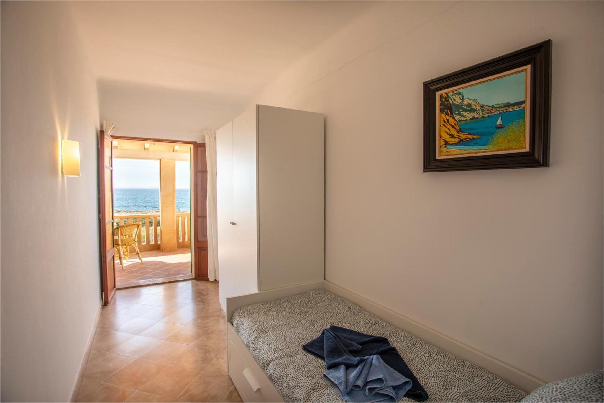 Casa de cuatro habitaciones