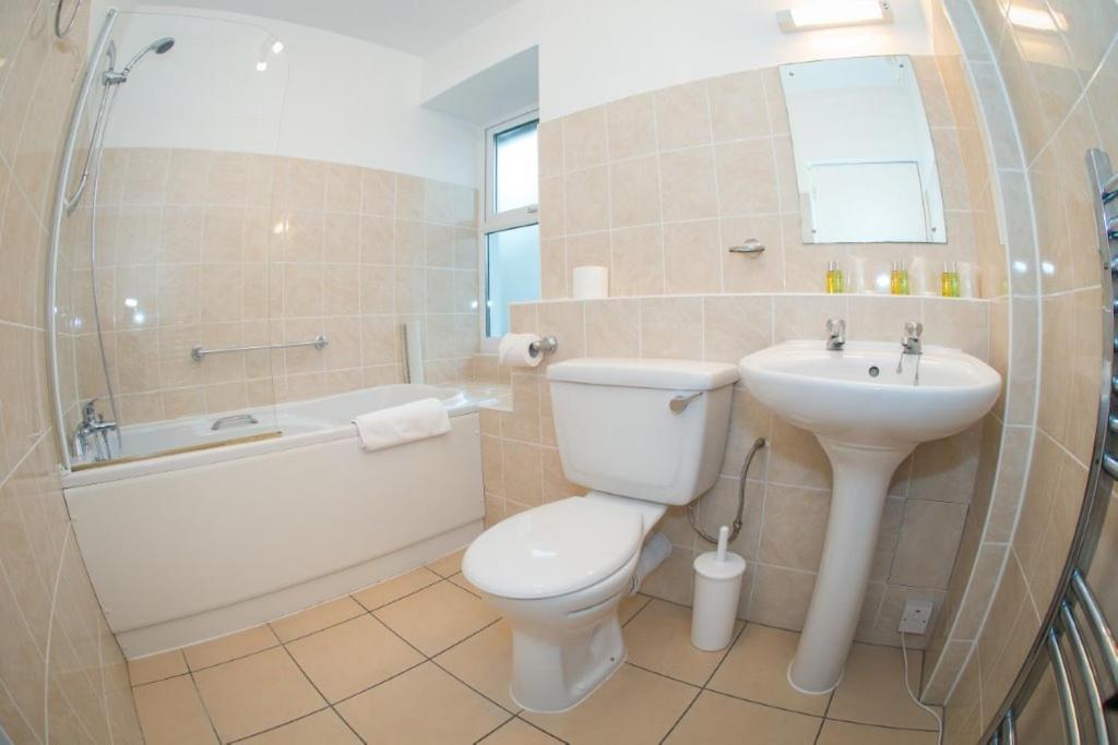 Triple Room (no pets) - Photo 2