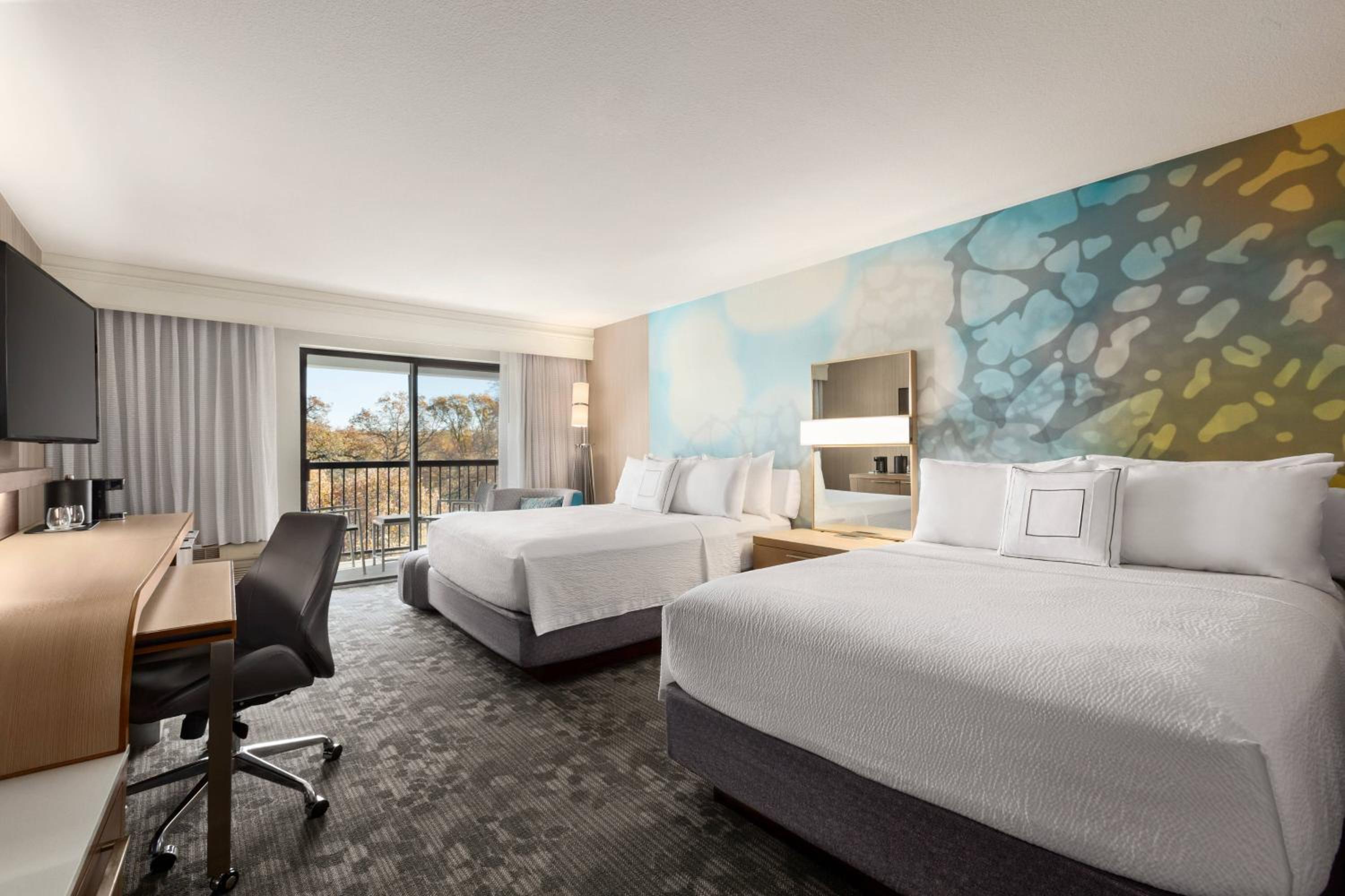 Queen Room with Two Queen Beds and Balcony - Photo 1