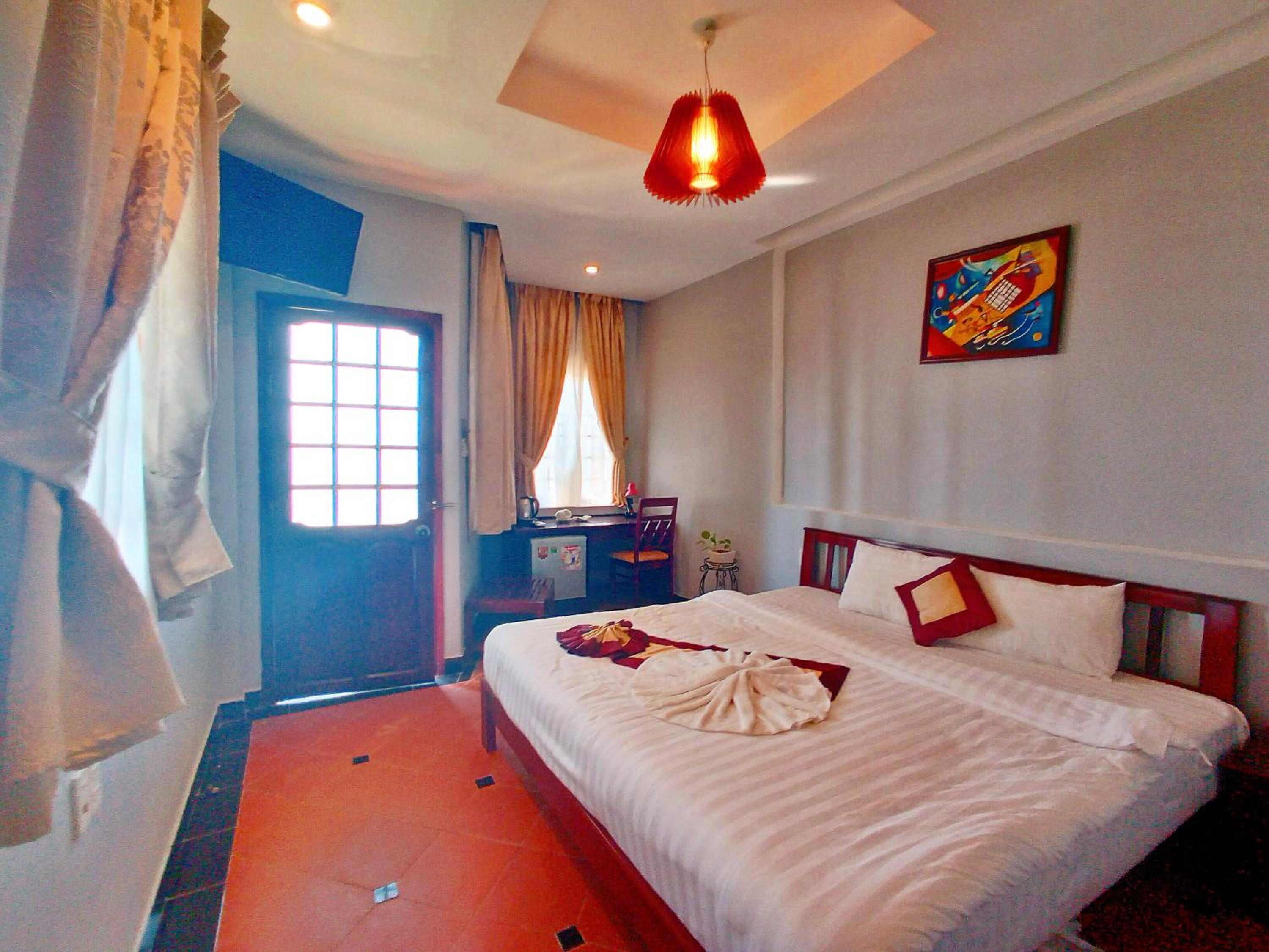 Beach Front Bungalow  - Photo 6