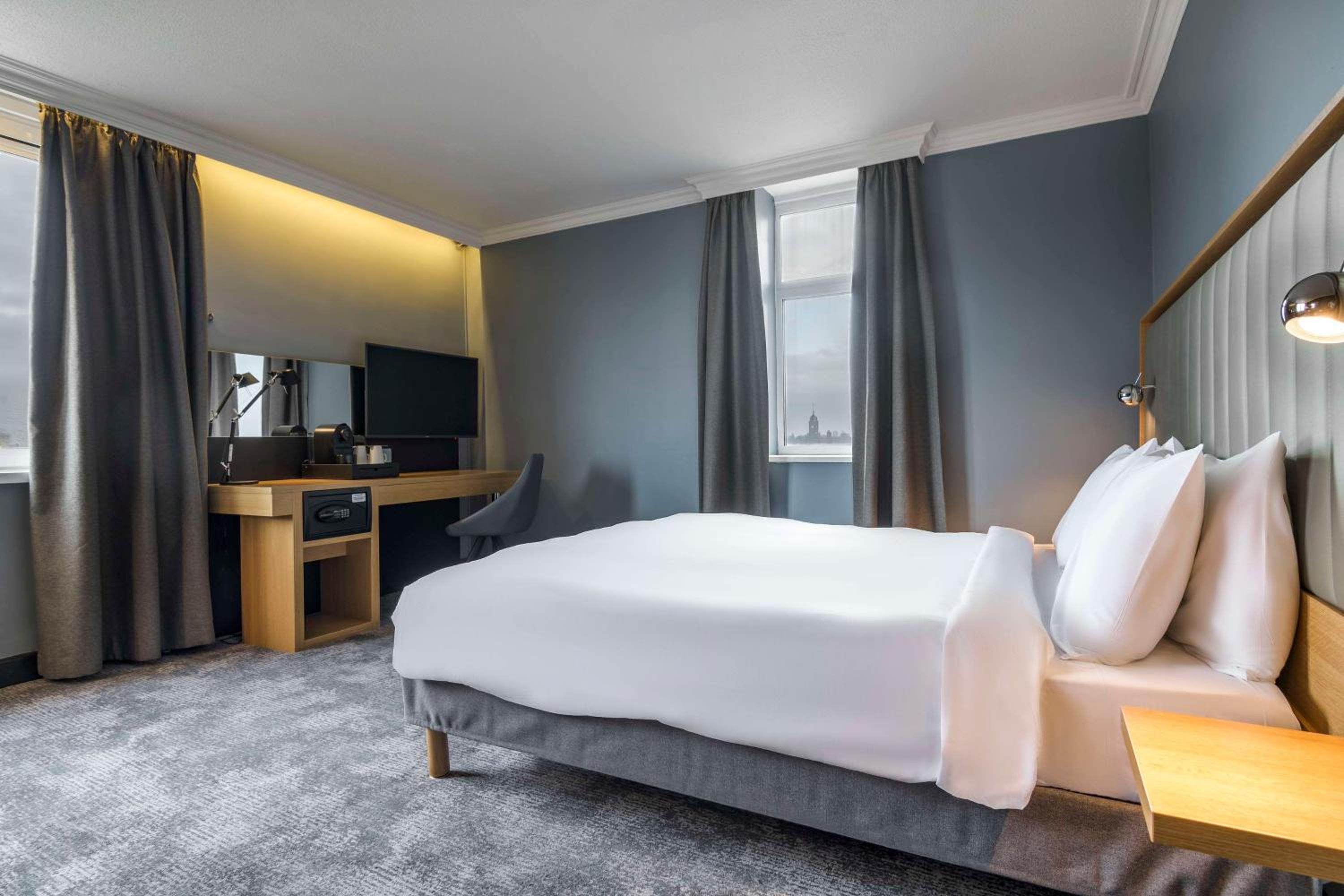 Superior Room with Minister View