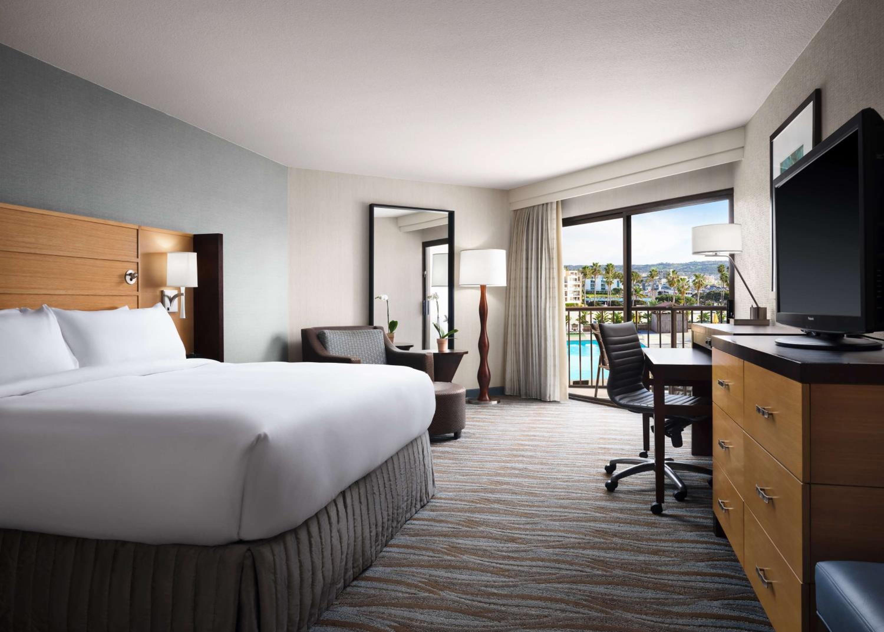 King Room - Pool View - Photo 1
