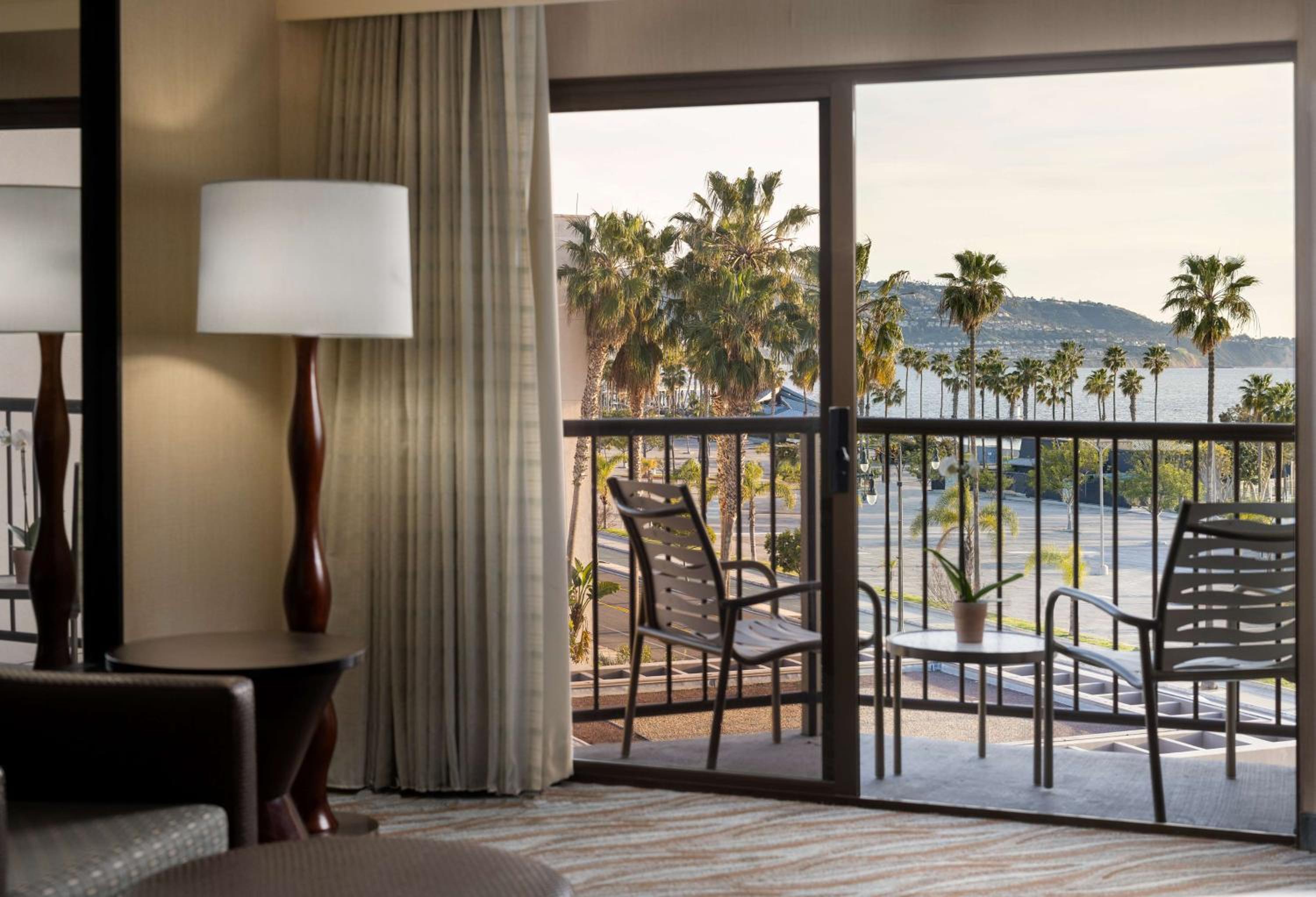 King Room with Partial Ocean View - Photo 7