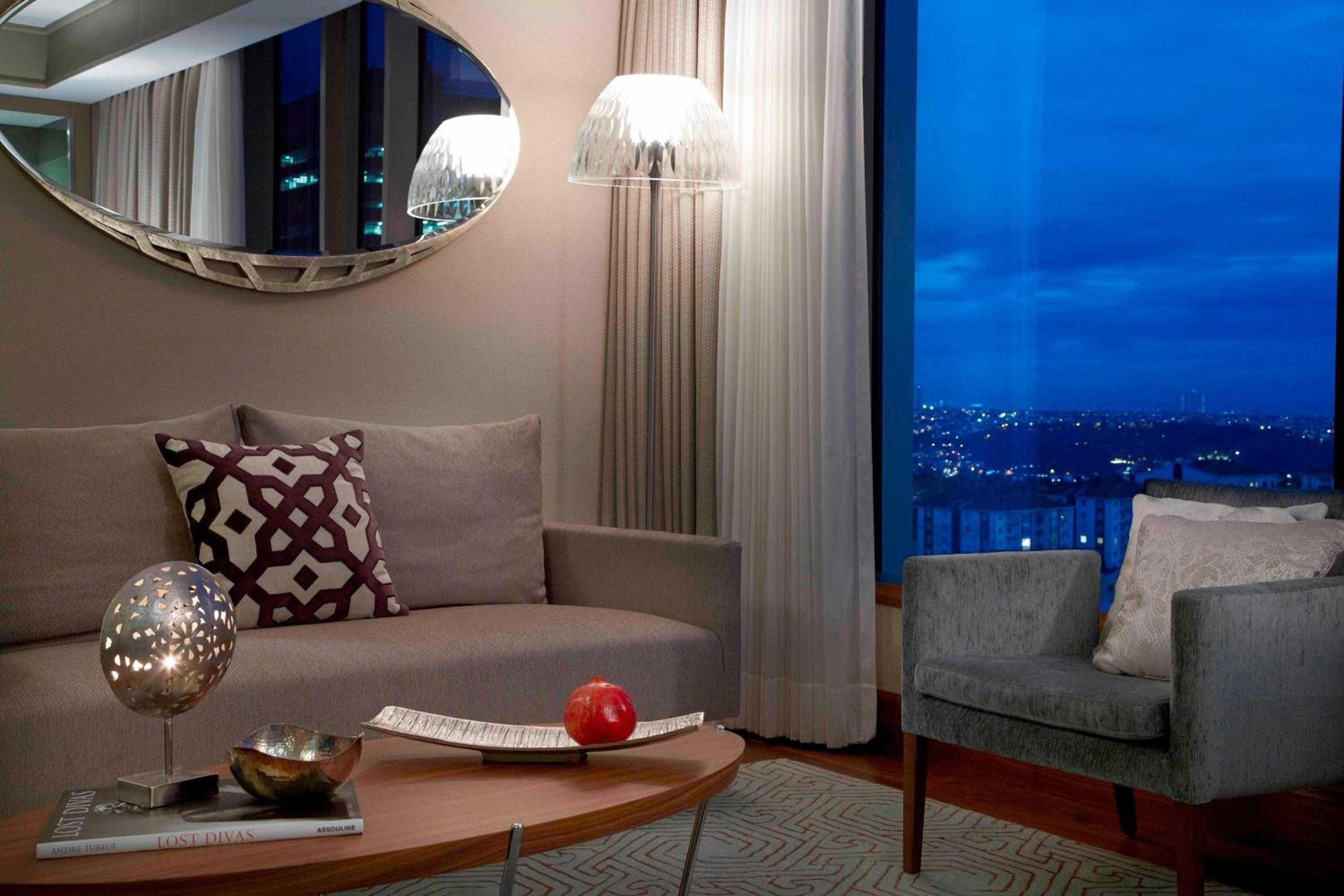 Junior Suite Bosphorus View With Lounge Access