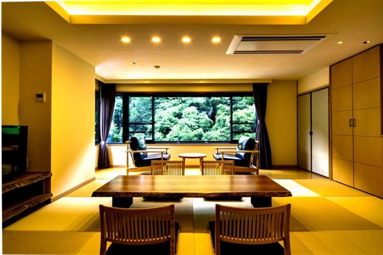 Deluxe Twin Room with Tatami Area and Hot Spring Bath - Seseragi-Tei