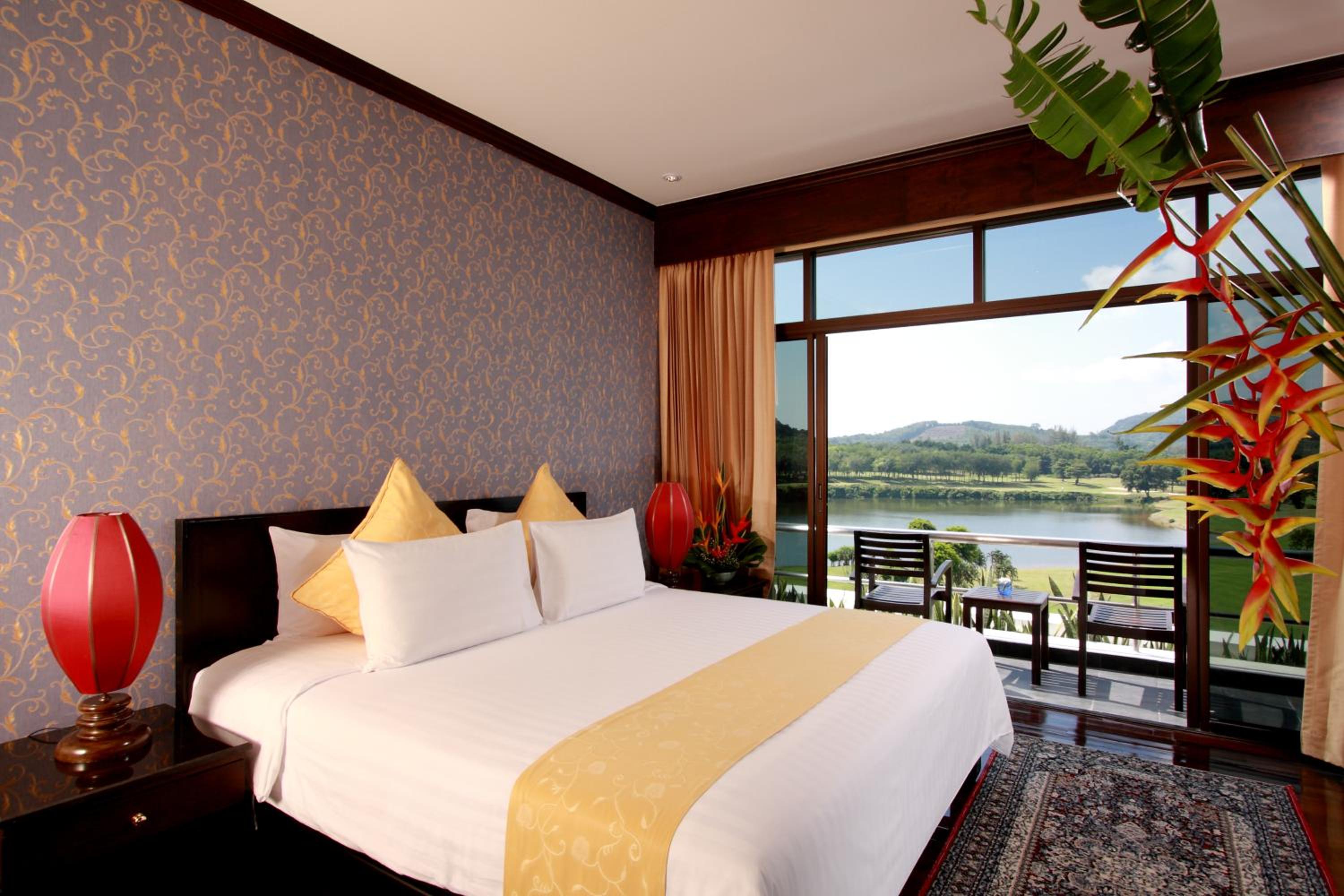 Junior Suite with Balcony photo 3