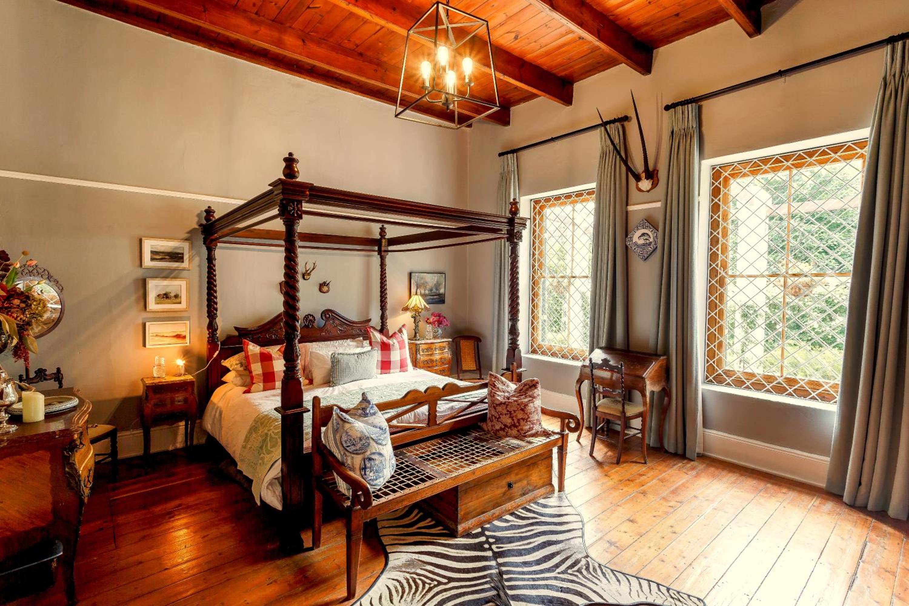 Deluxe King Suite - Photo 1
