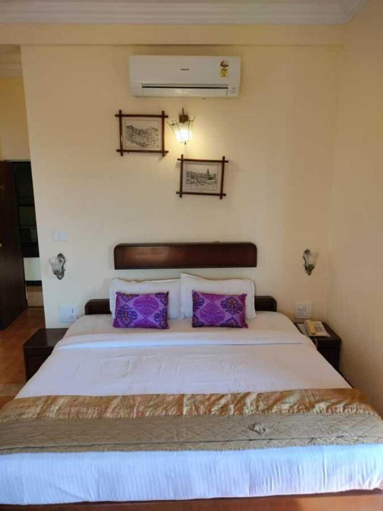 Double Room with Pool View